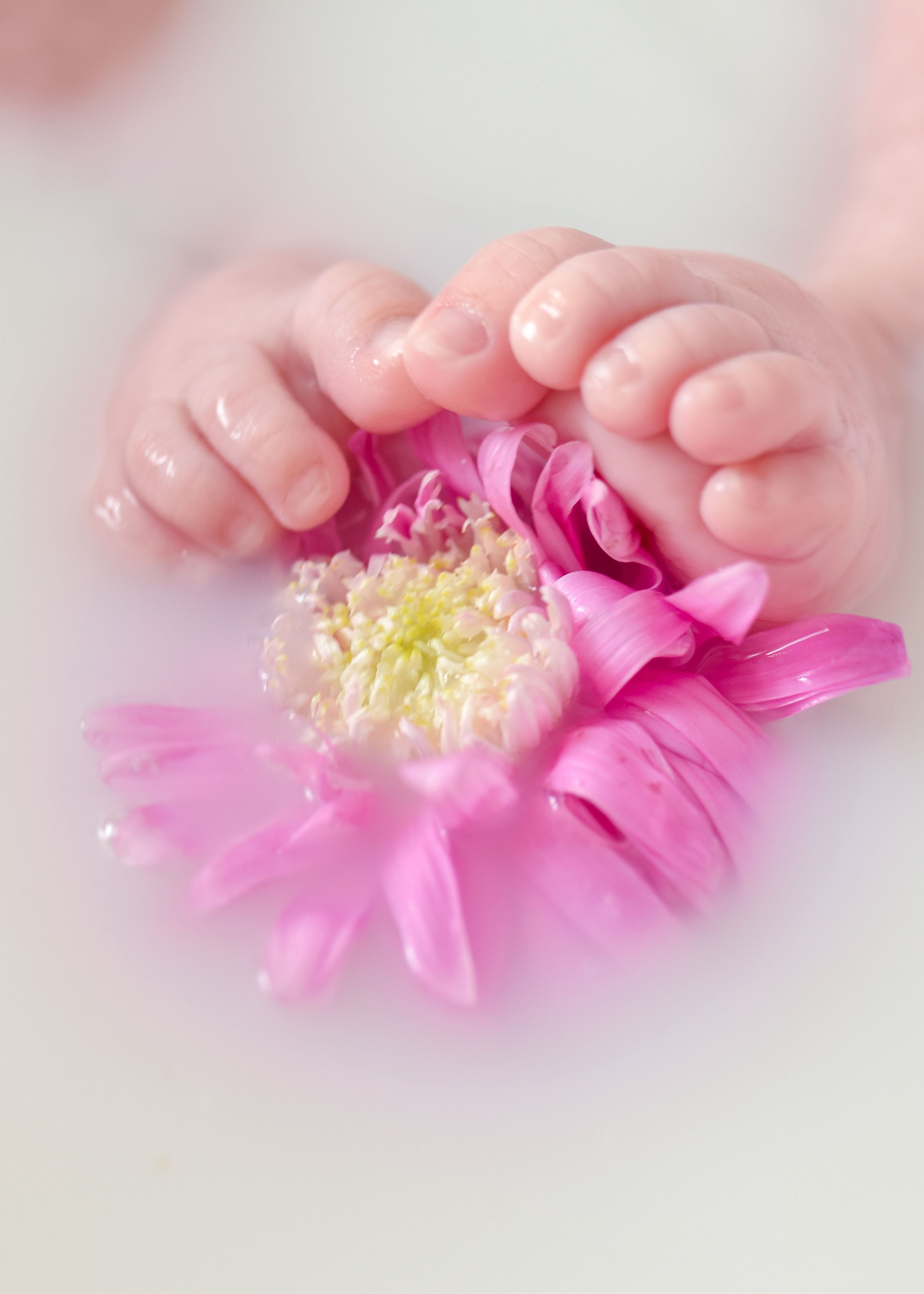 МОЛОЧНЫЕ ВАННЫ. Фотограф в Ялте Инна Найден. Детский и семейный фотограф