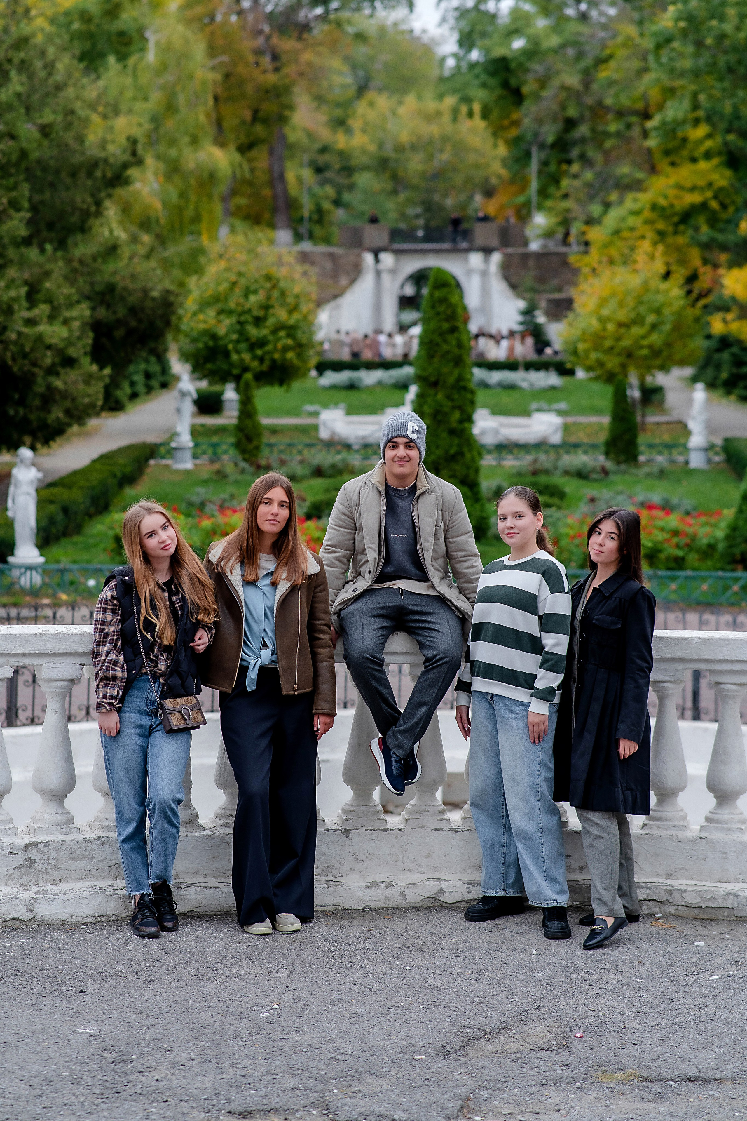 Фотосессия Гимназия № 14 класс 11Б ВЫПУСК 2025. Современные Выпускные Альбомы в Ростове-на-Дону