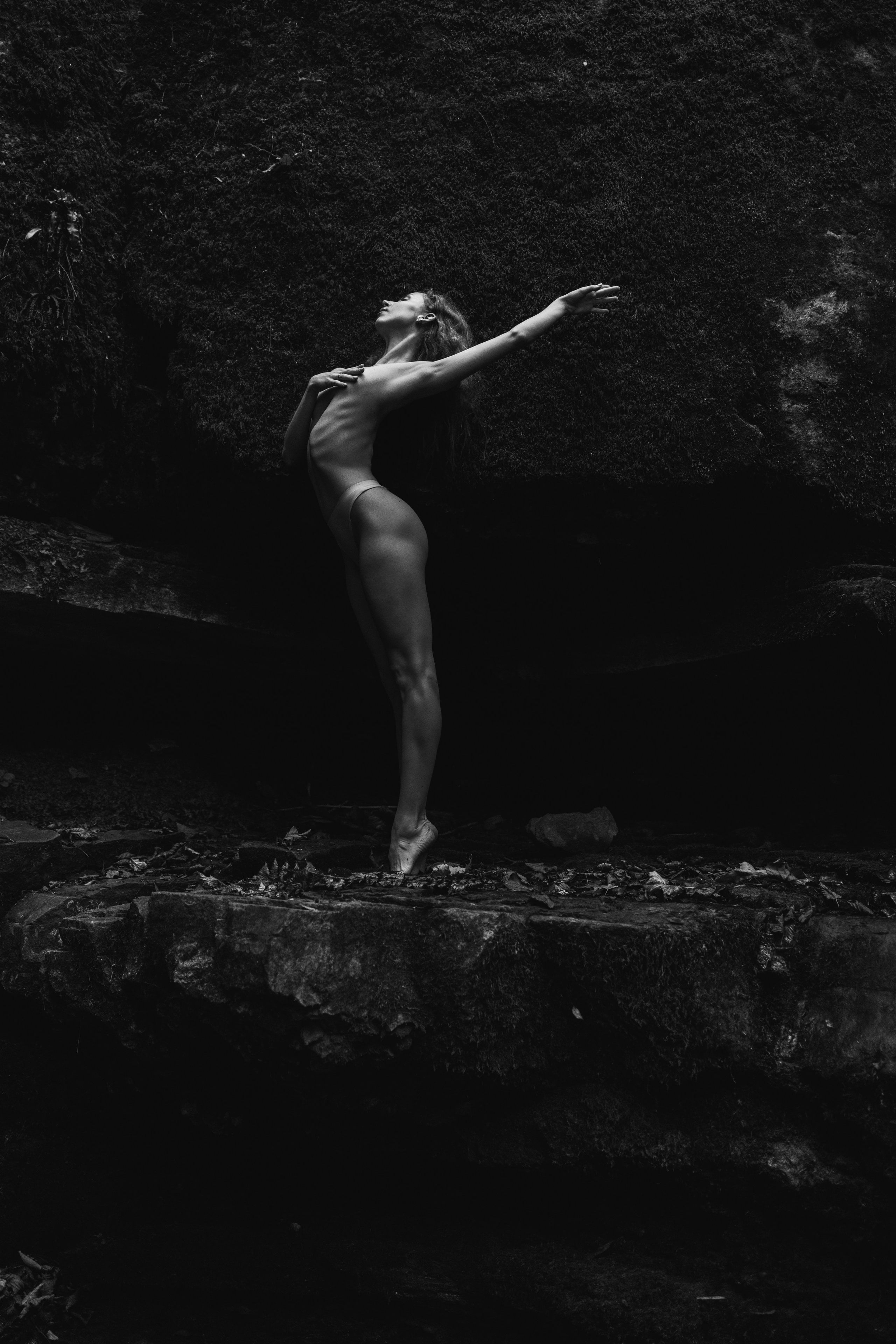 Балерина на водопаде 18+. Фотограф в Краснодаре Лагунов Владимир