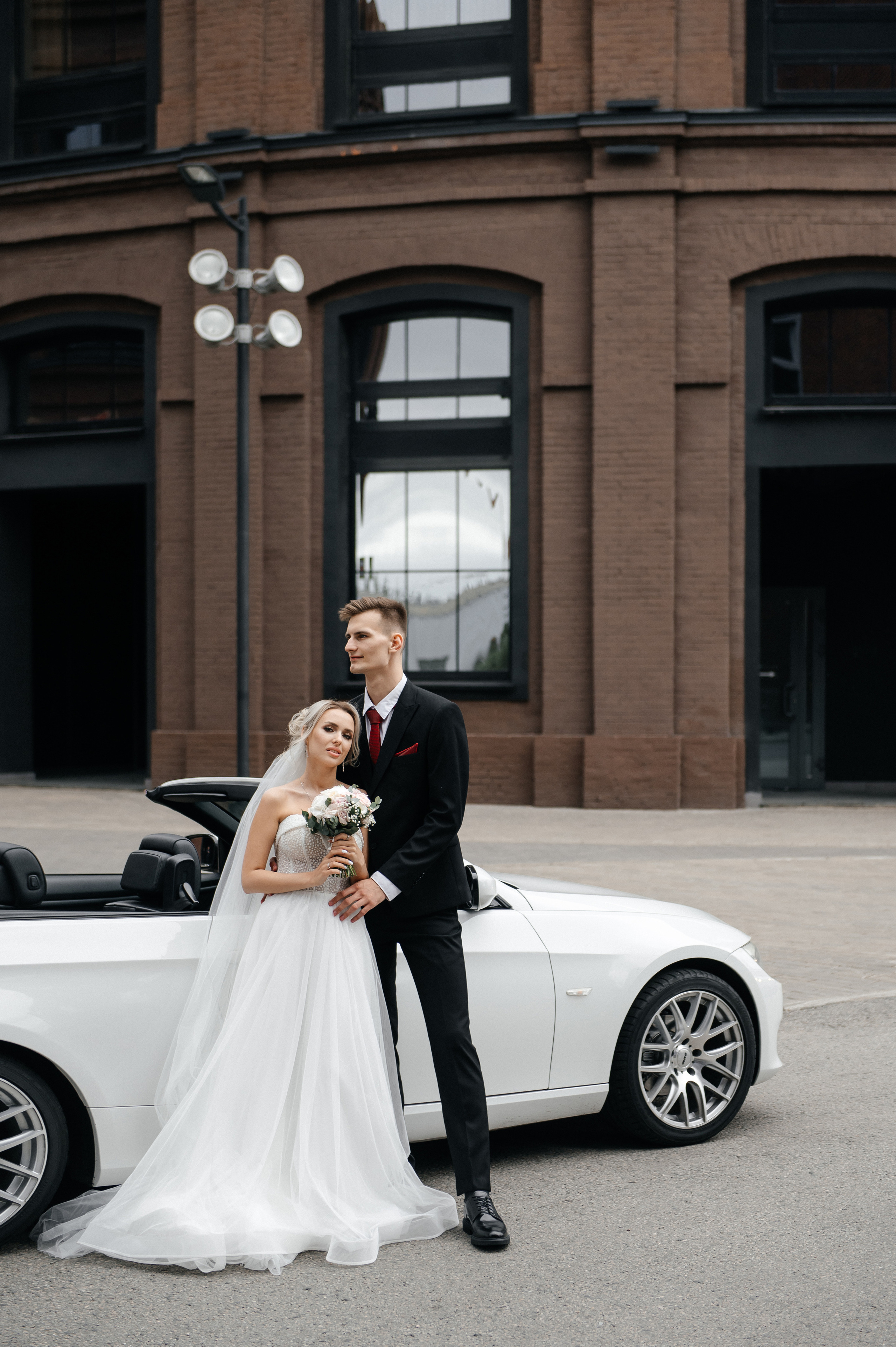 Свадебная фотосессия на Арма заводе. Семейный и свадебный фотограф в Москве Татьяна Николаева