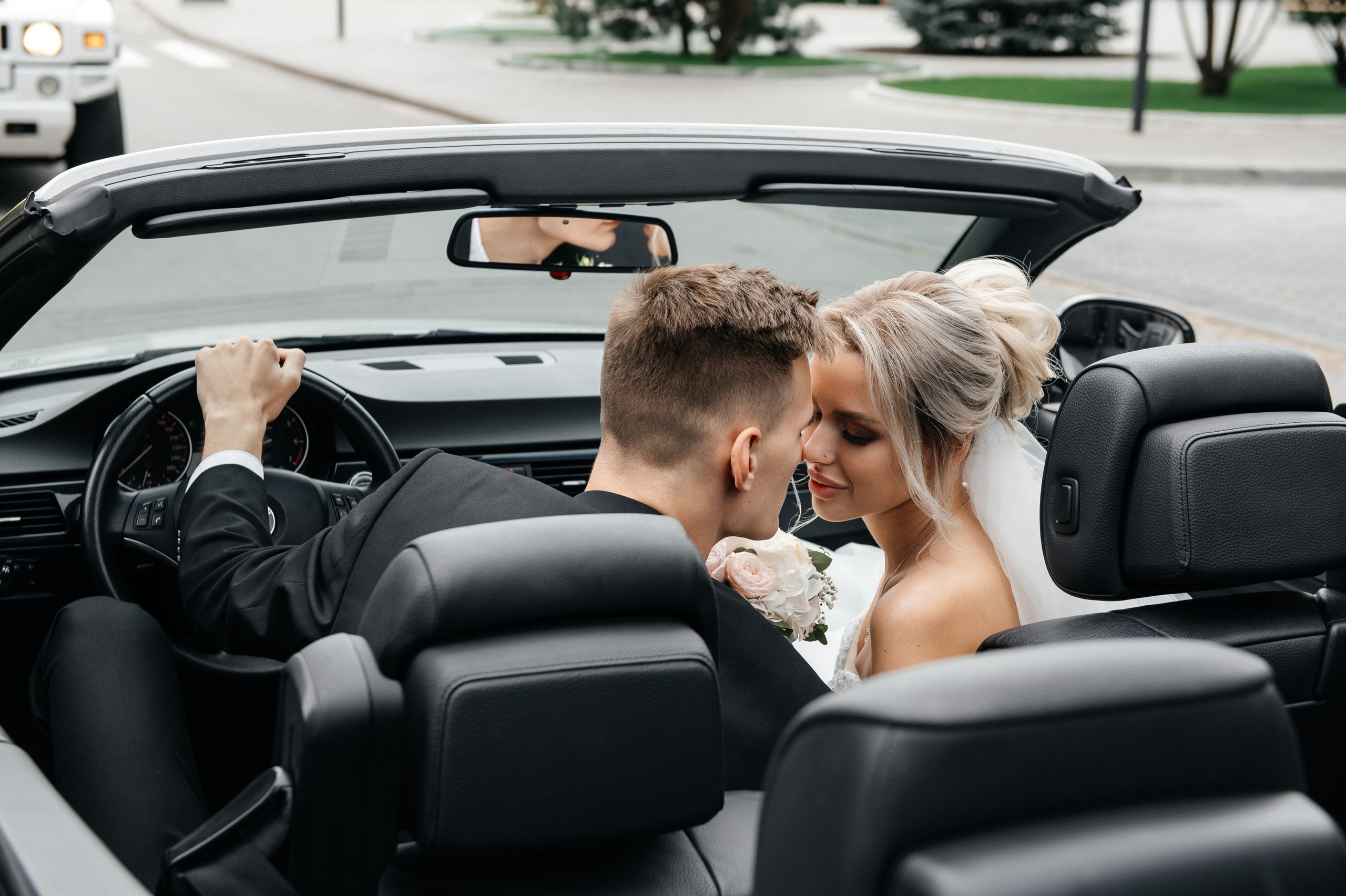 Свадебная фотосессия на Арма заводе. Семейный и свадебный фотограф в Москве Татьяна Николаева