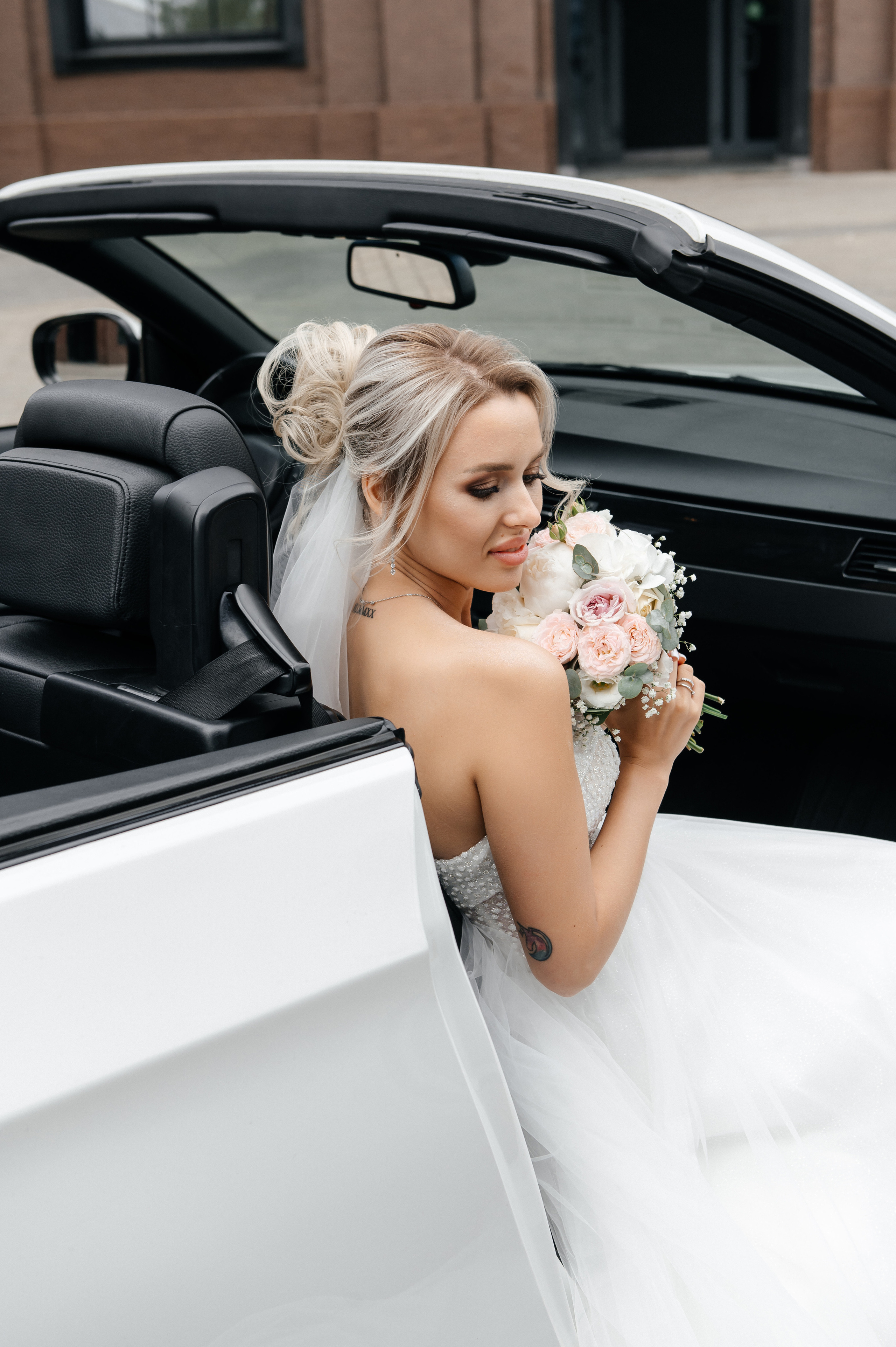 Свадебная фотосессия на Арма заводе. Семейный и свадебный фотограф в Москве Татьяна Николаева