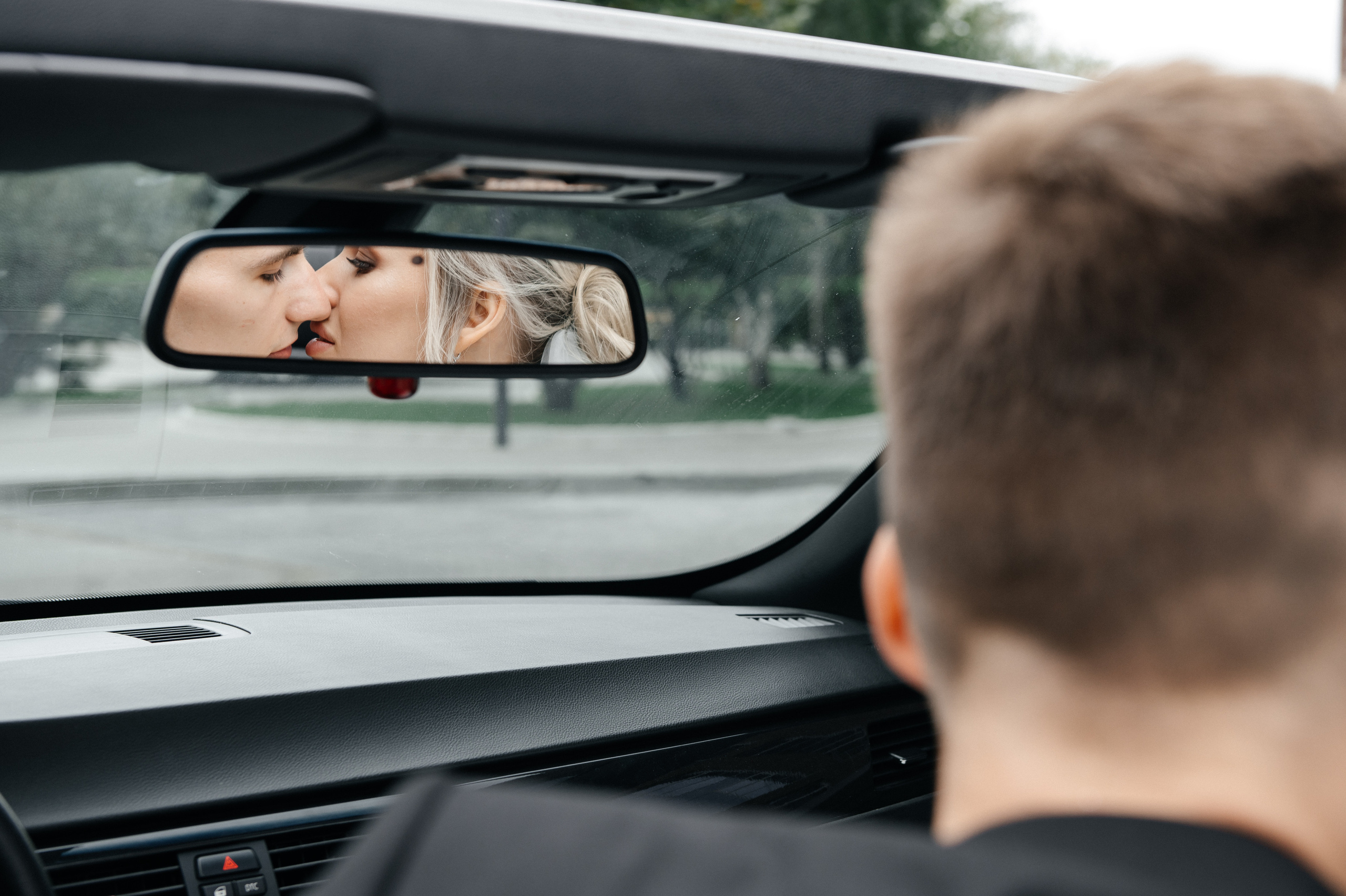 Свадебная фотосессия на Арма заводе. Семейный и свадебный фотограф в Москве Татьяна Николаева