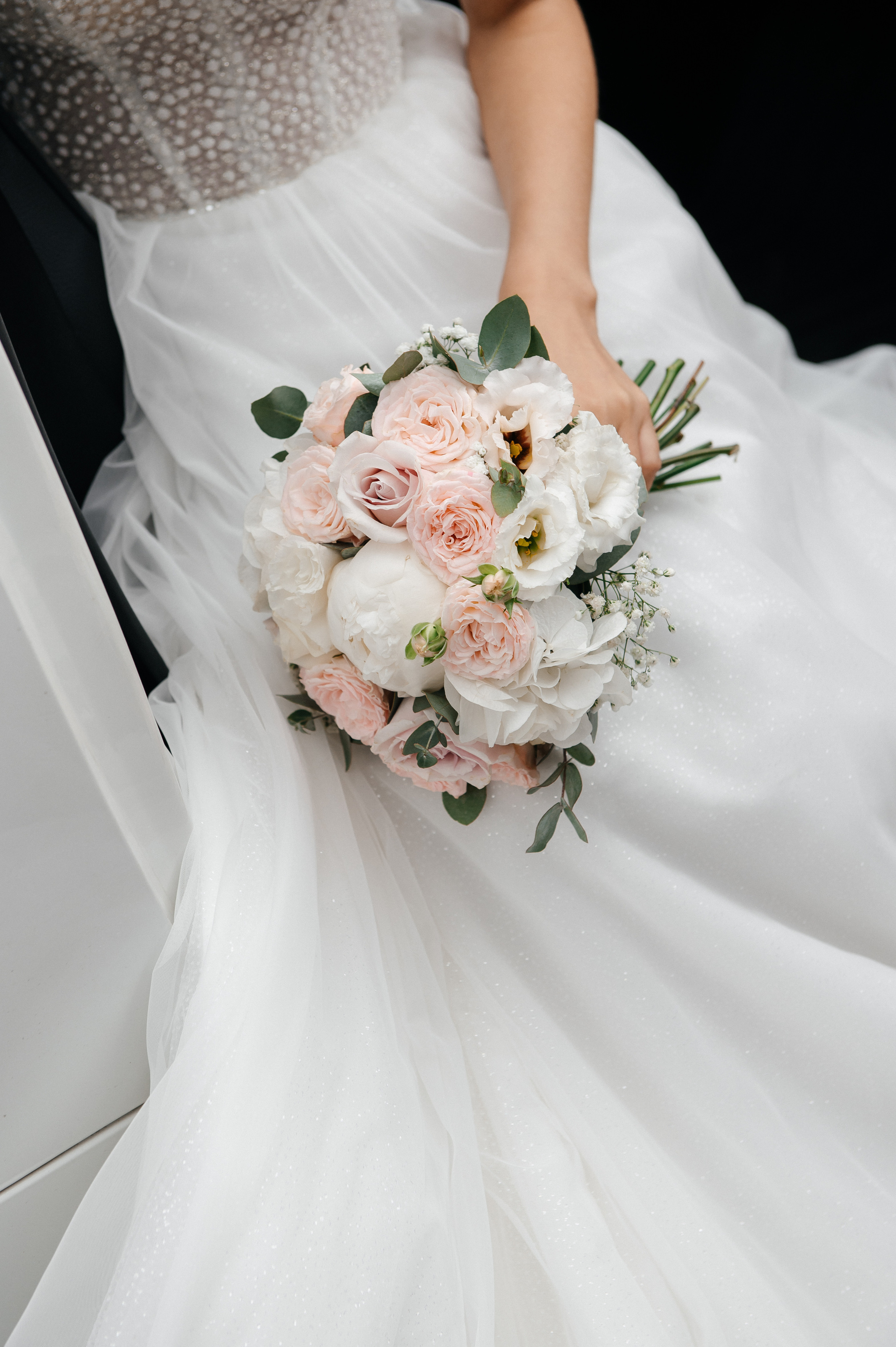 Свадебная фотосессия на Арма заводе. Семейный и свадебный фотограф в Москве Татьяна Николаева