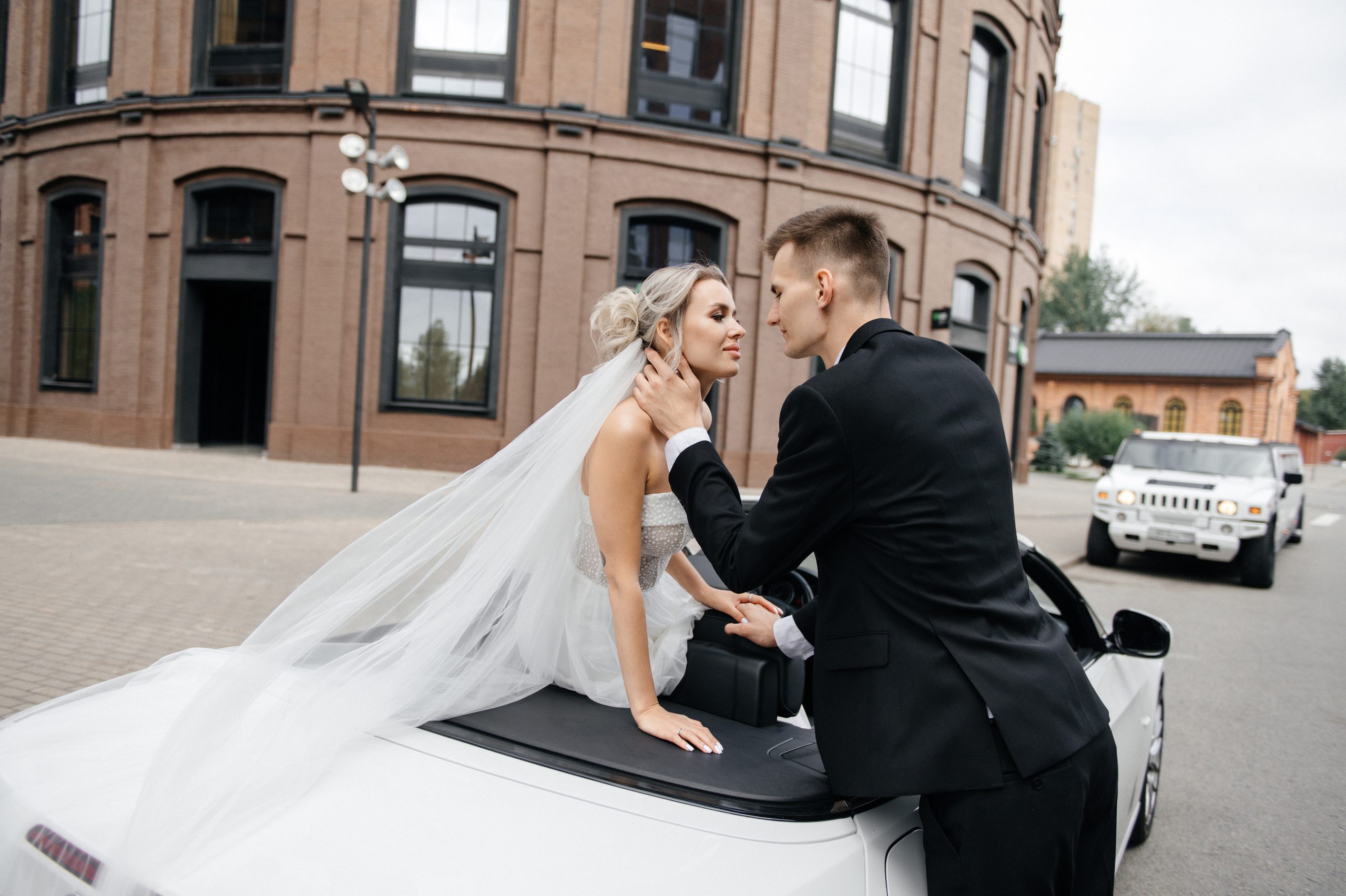 Свадебная фотосессия на Арма заводе. Семейный и свадебный фотограф в Москве Татьяна Николаева