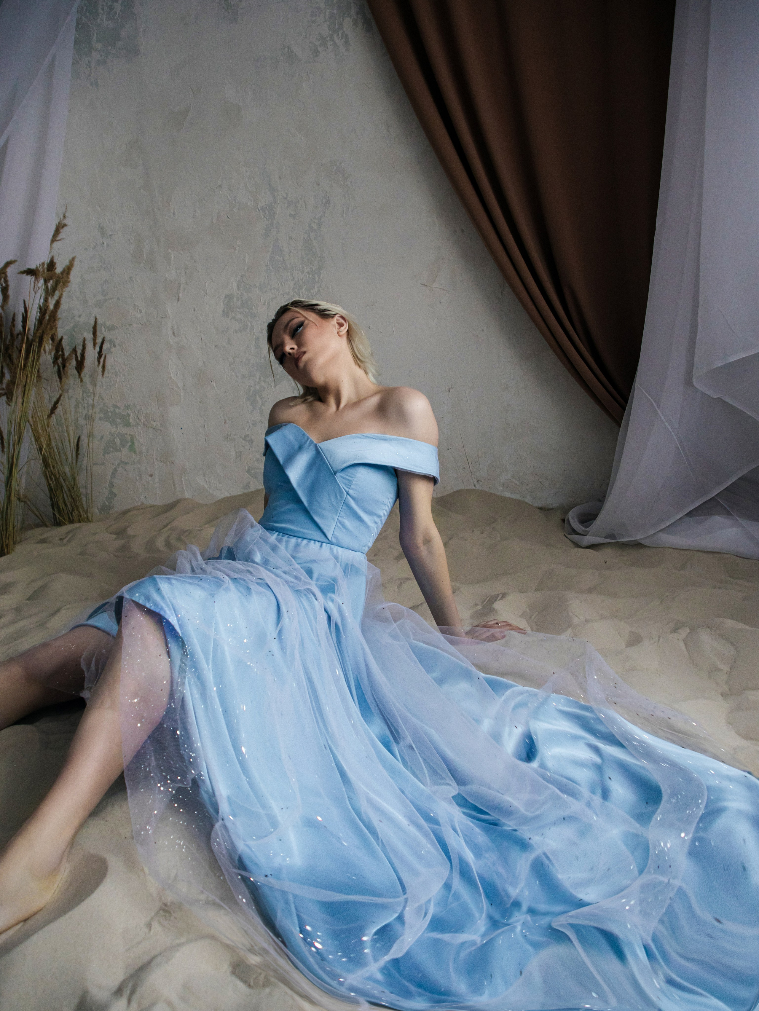 В зазеркалье