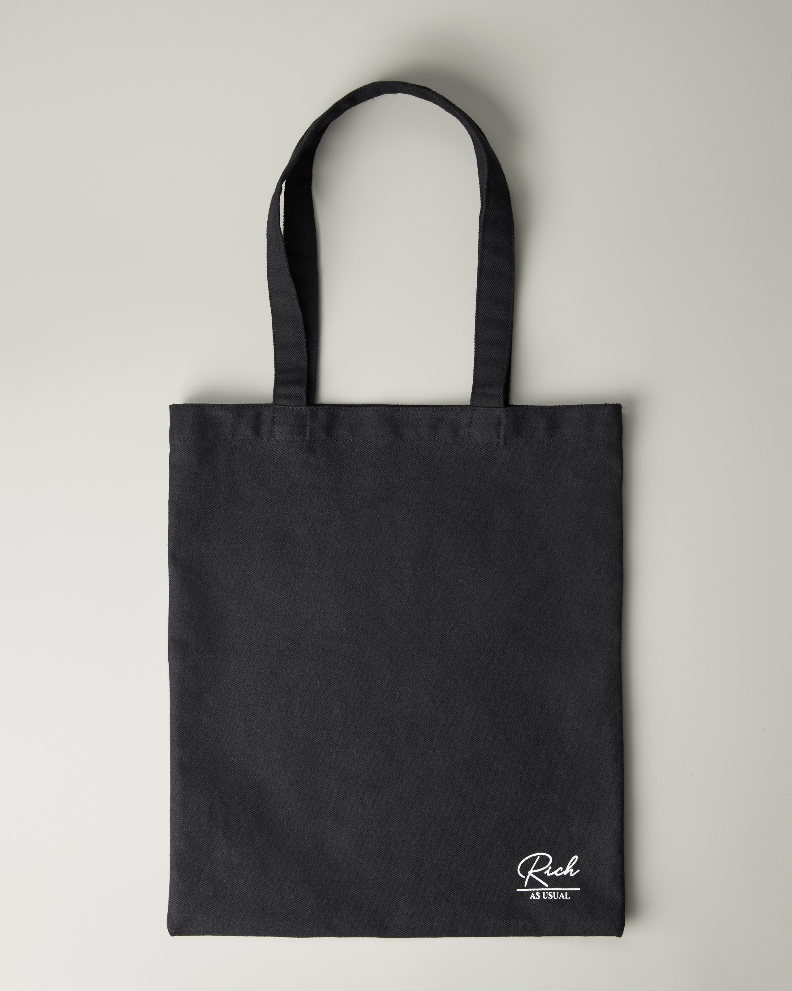 Rich as Usual. Фотограф для маркетплейсов в Москве Озерова Кристина