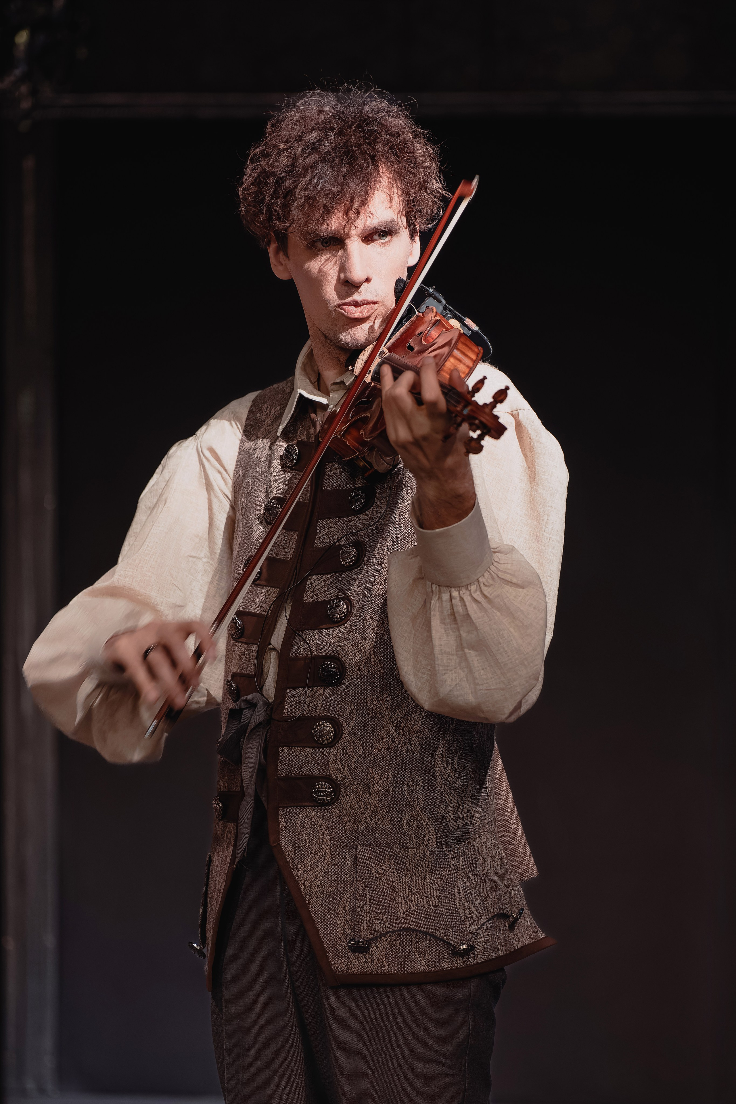 Театр Терезы Дуровой: Моцарт и Сальери. Сайт фотографа Сергея Абрамова