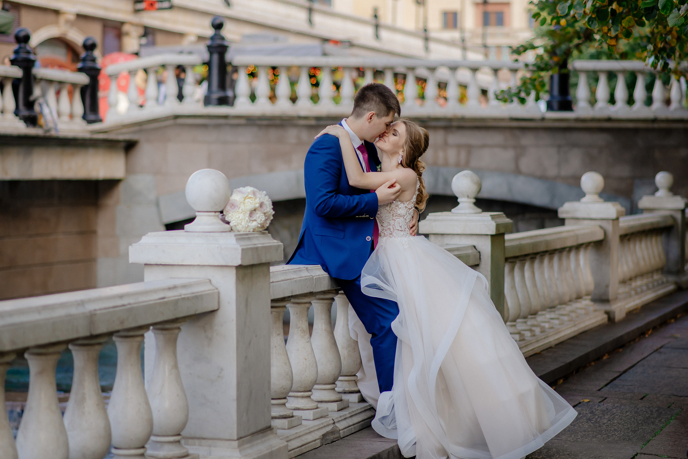 Свадебная фото и видеосъёмка в Александровском саду