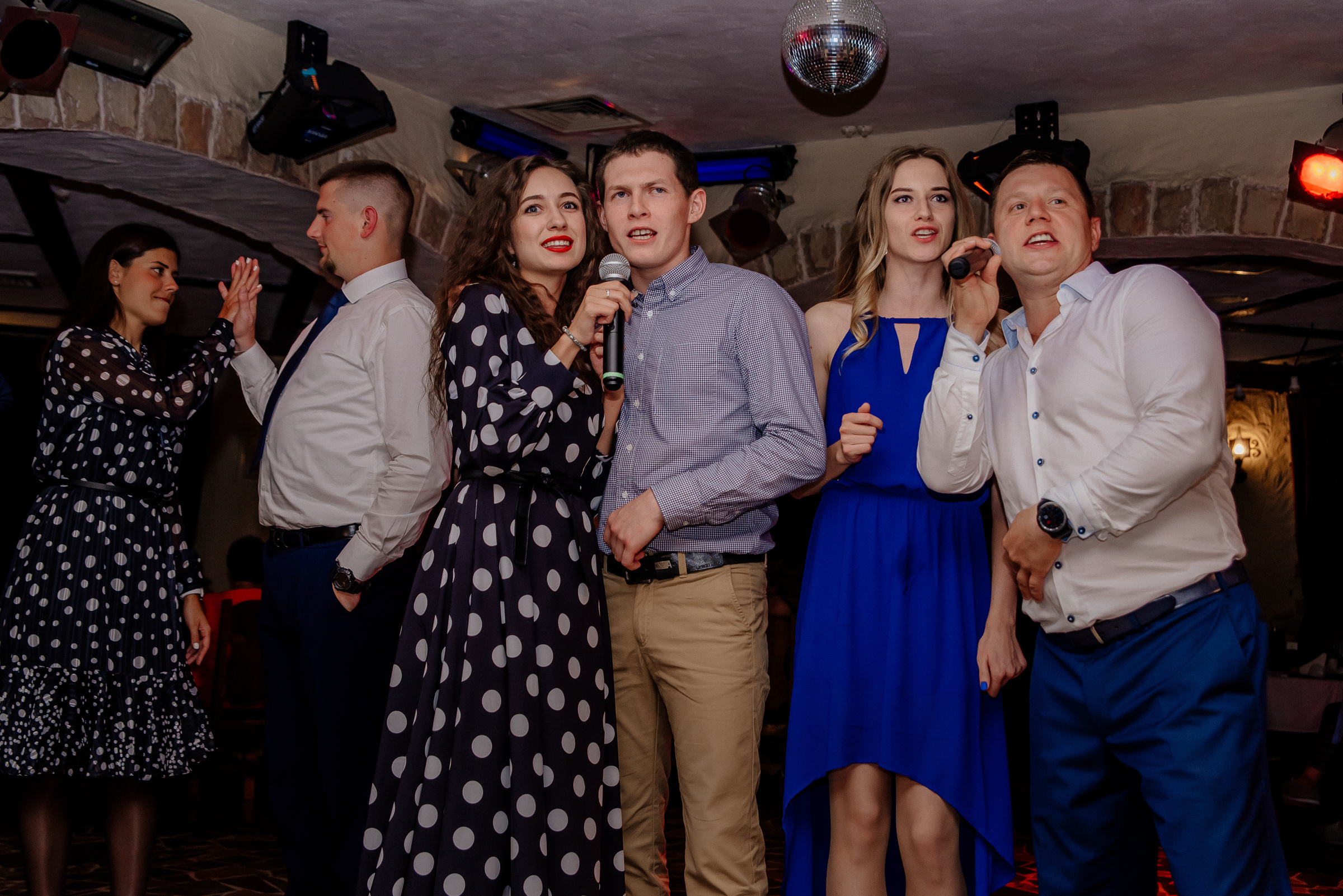 Осенняя свадебная фотосъёмка. Видеограф и фотограф на свадьбу в Москве