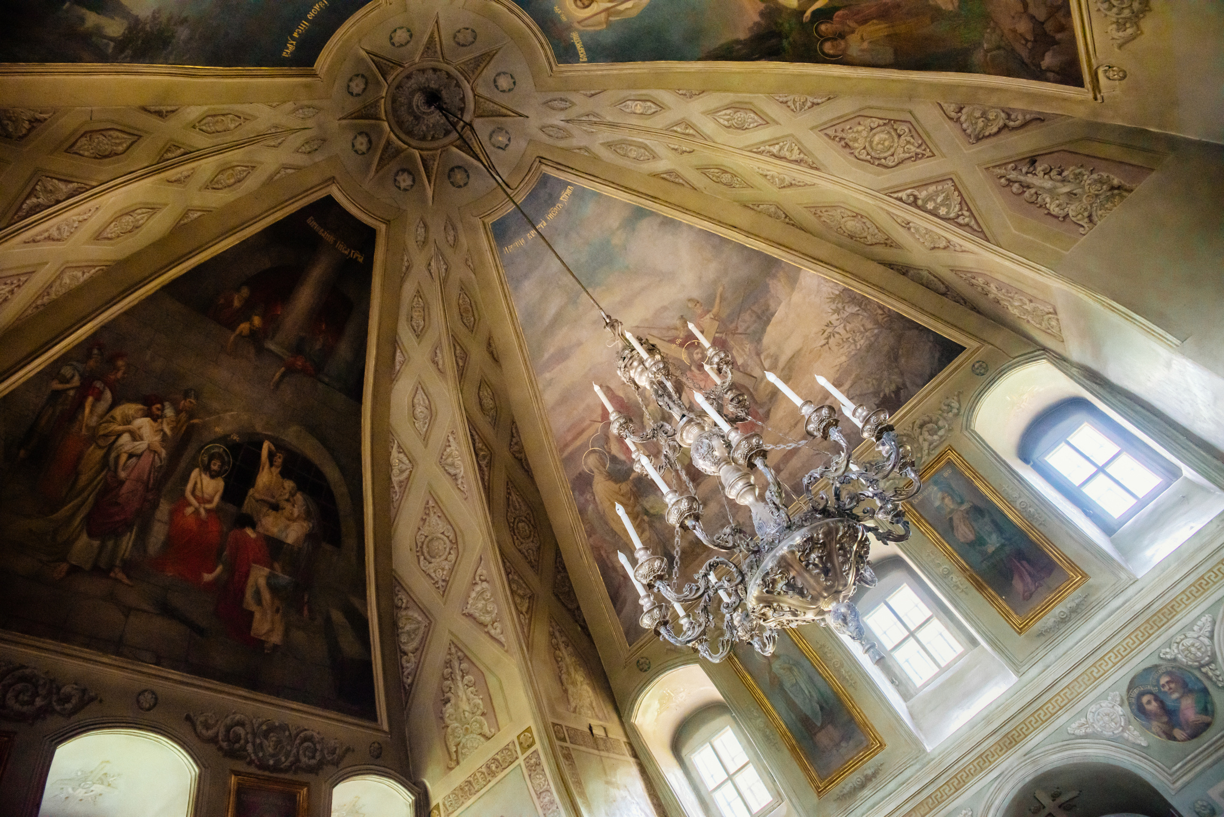 Церковь Спаса Всемилостивого в Кусково