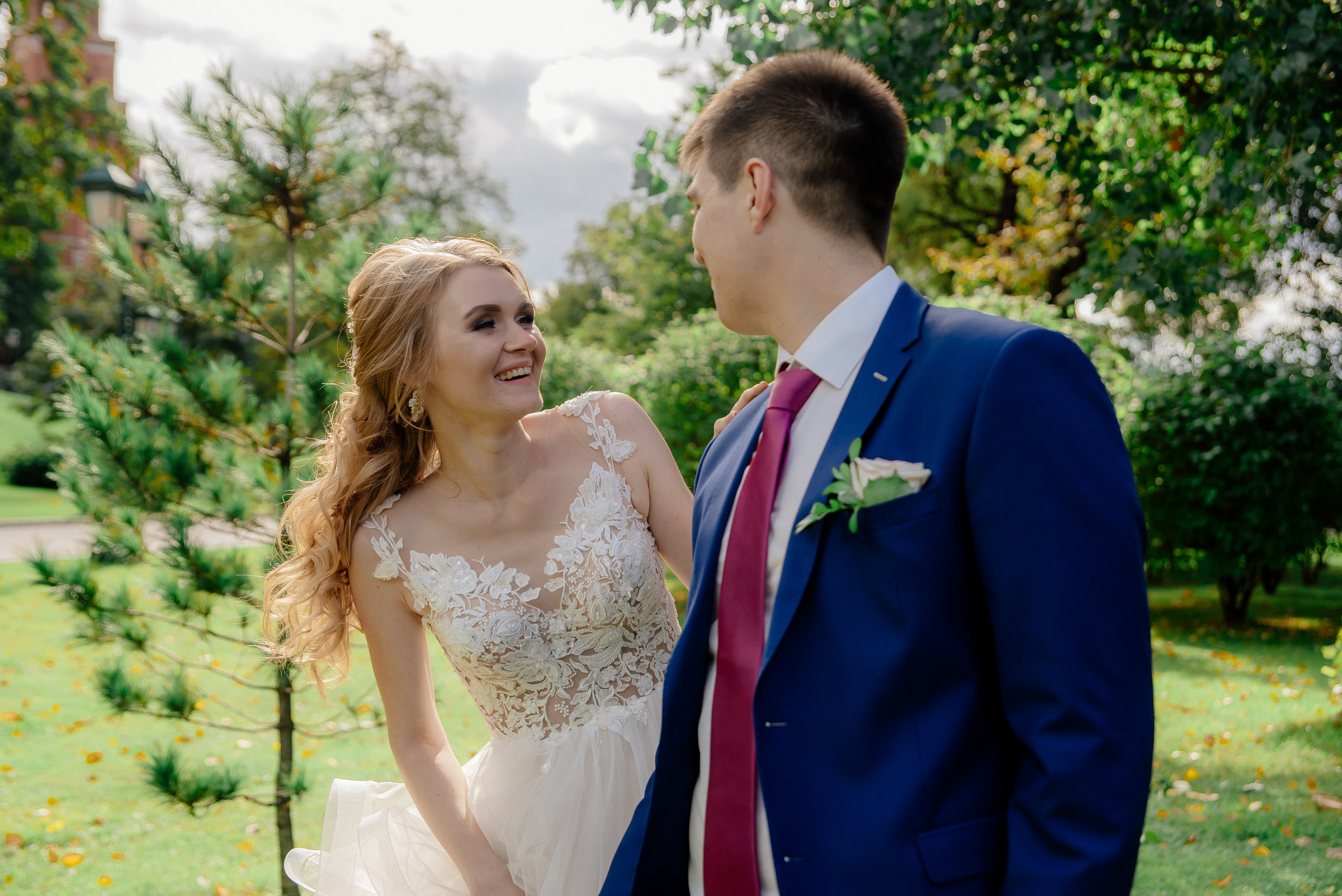 Свадебная фото и видеосъёмка в Александровском саду