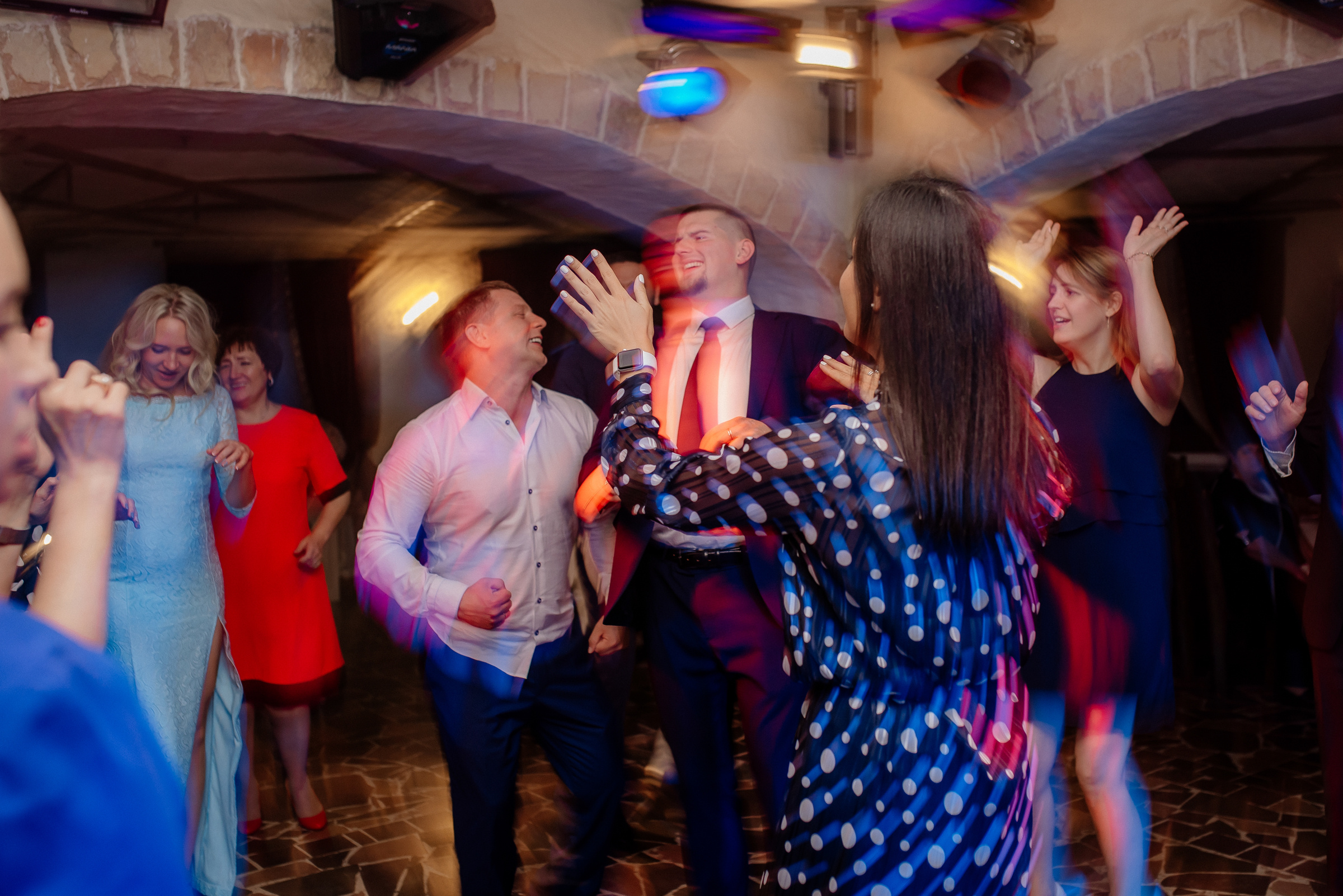 Осенняя свадебная фотосъёмка. Видеограф и фотограф на свадьбу в Москве