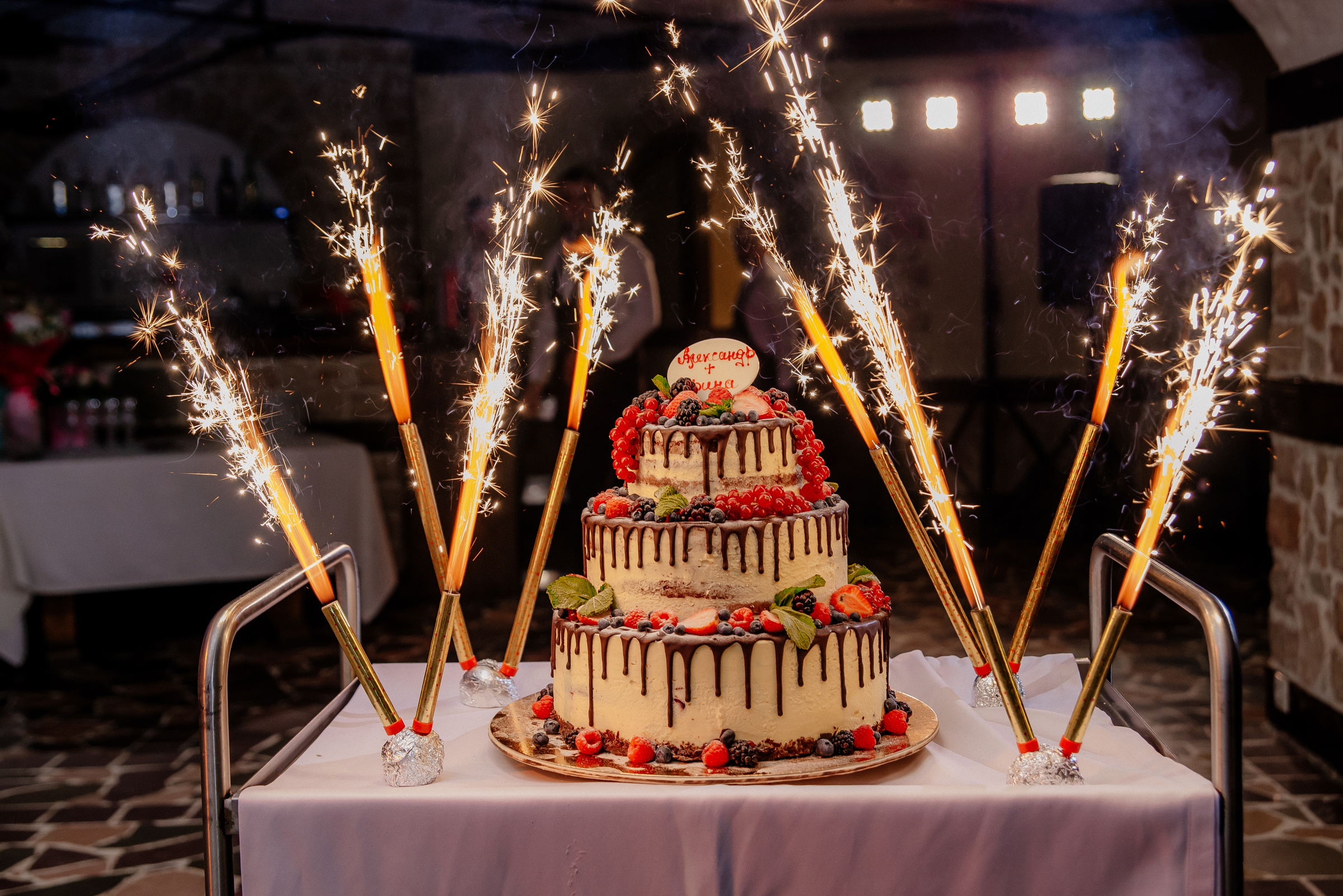Осенняя свадебная фотосъёмка. Видеограф и фотограф на свадьбу в Москве