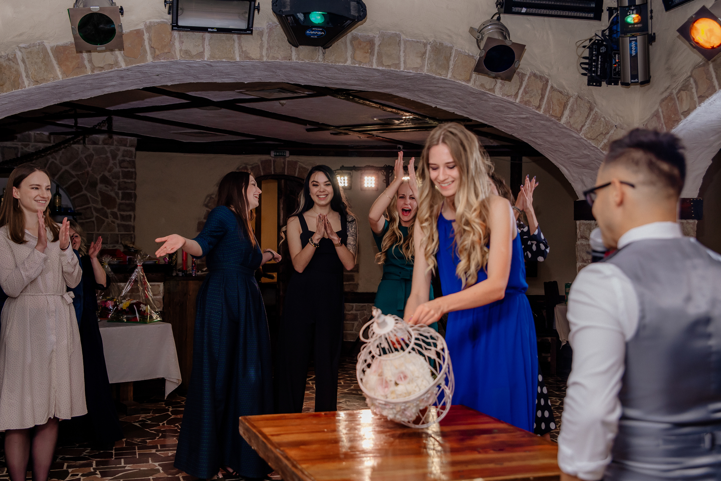 Осенняя свадебная фотосъёмка. Видеограф и фотограф на свадьбу в Москве