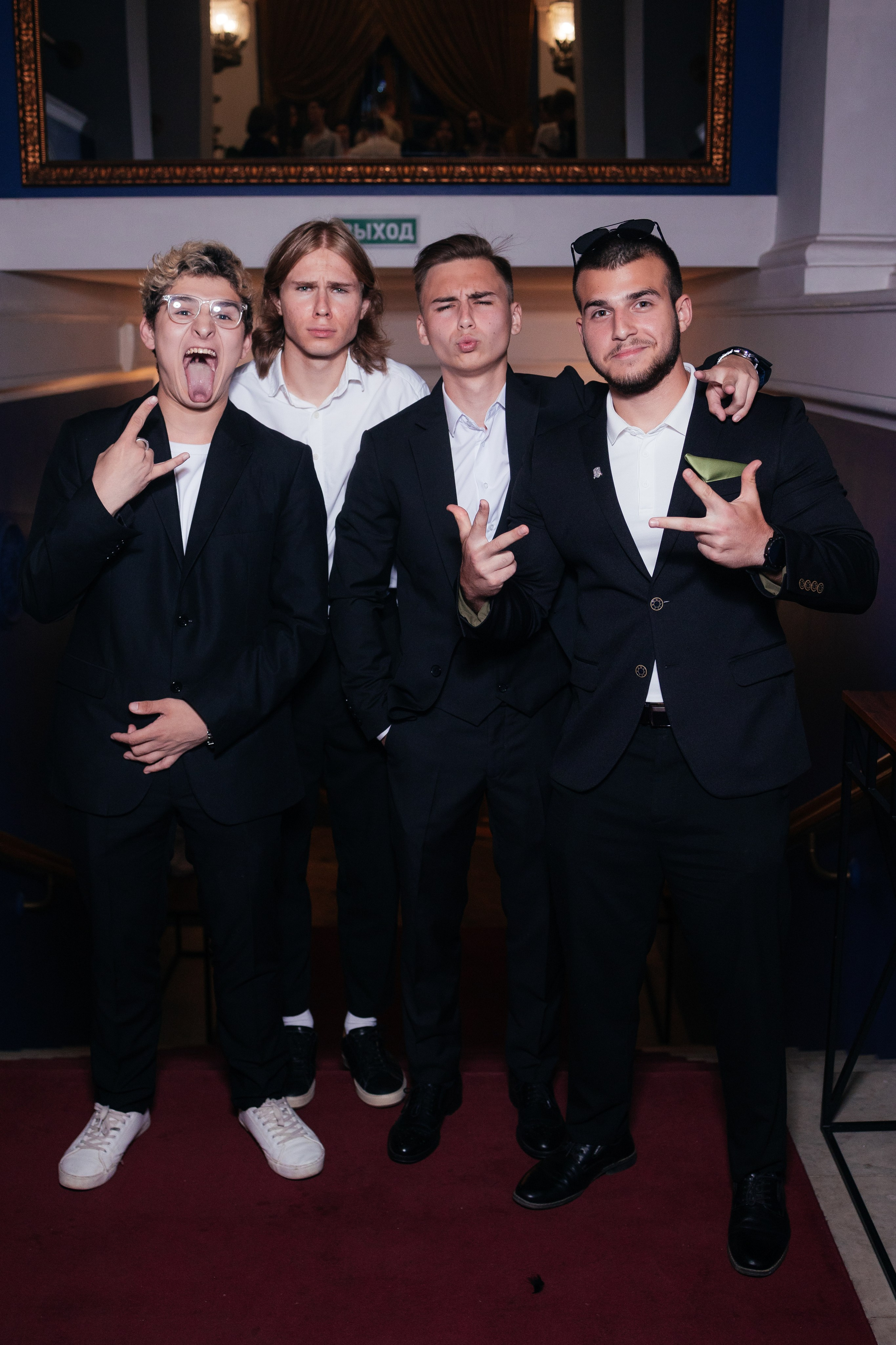 Выпускной 11 класс. Фотограф Крохин Олег