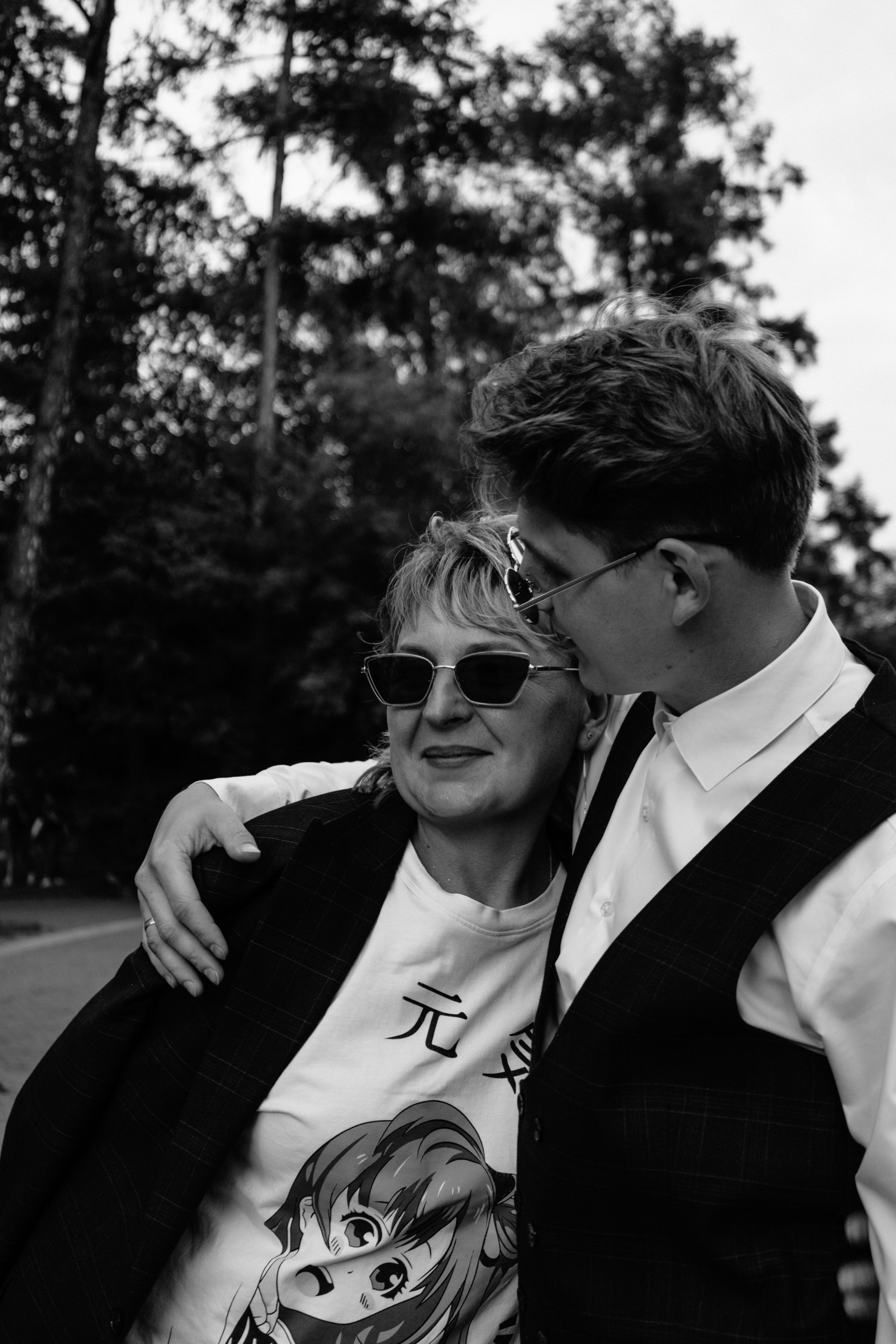 Владислав и Юлия Вечерняя прогулка по городу. Свадебный Фотограф в Иркутске Екатерина Елисеева