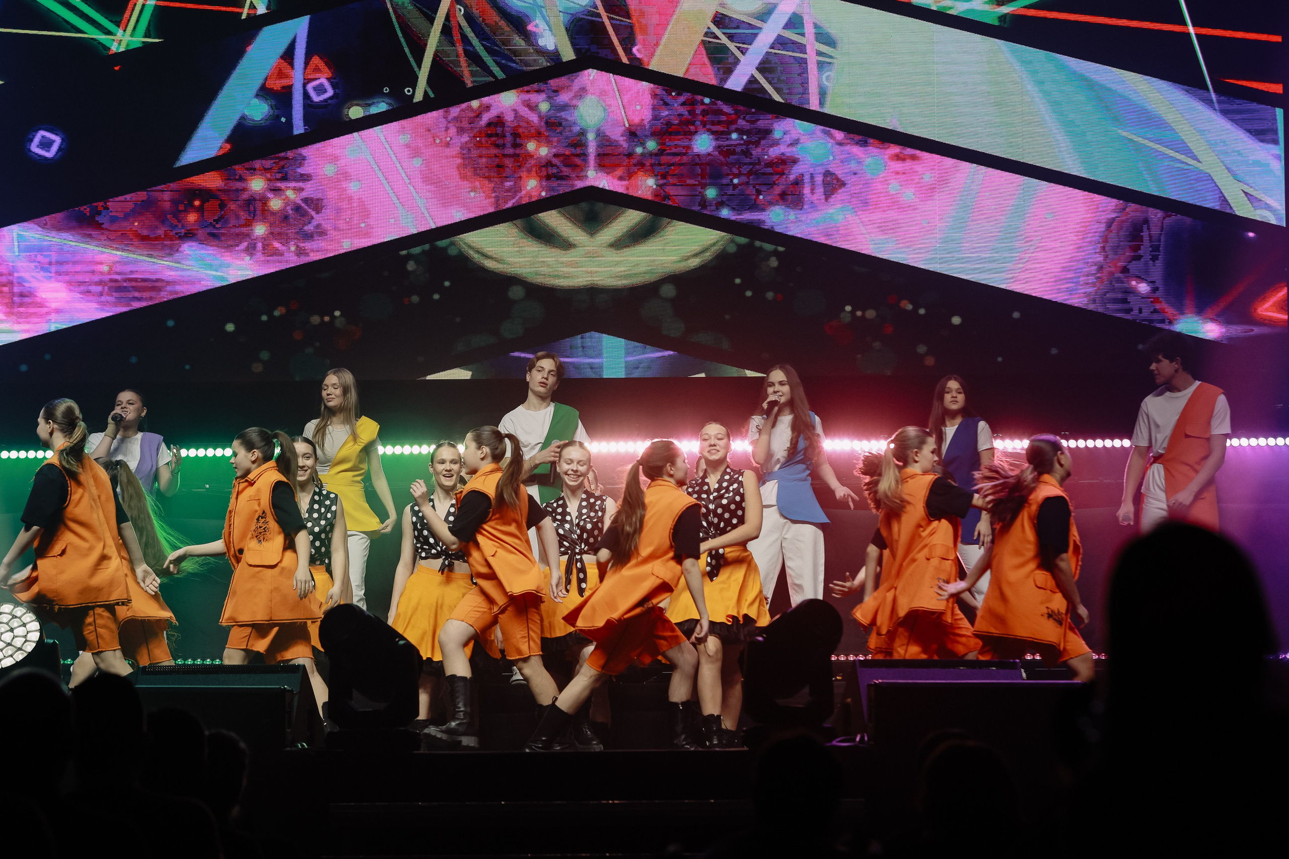 Музыкальный спектакль «Жить» в Локомотив Арене. Фотограф Юлия Мальцева
