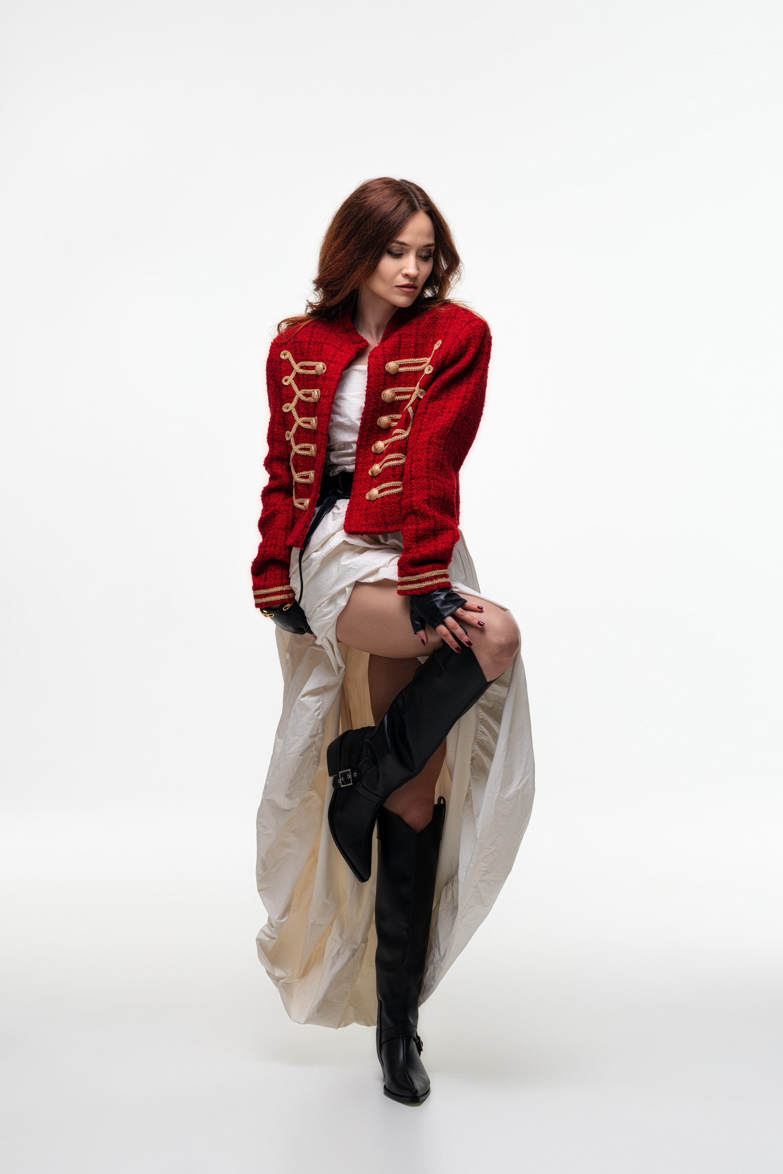 Студийная съемка с Еленой на циклораме с импульсным светом в формате для «себя». Дмитрий Шульгин, портретный фотограф в Воронеже