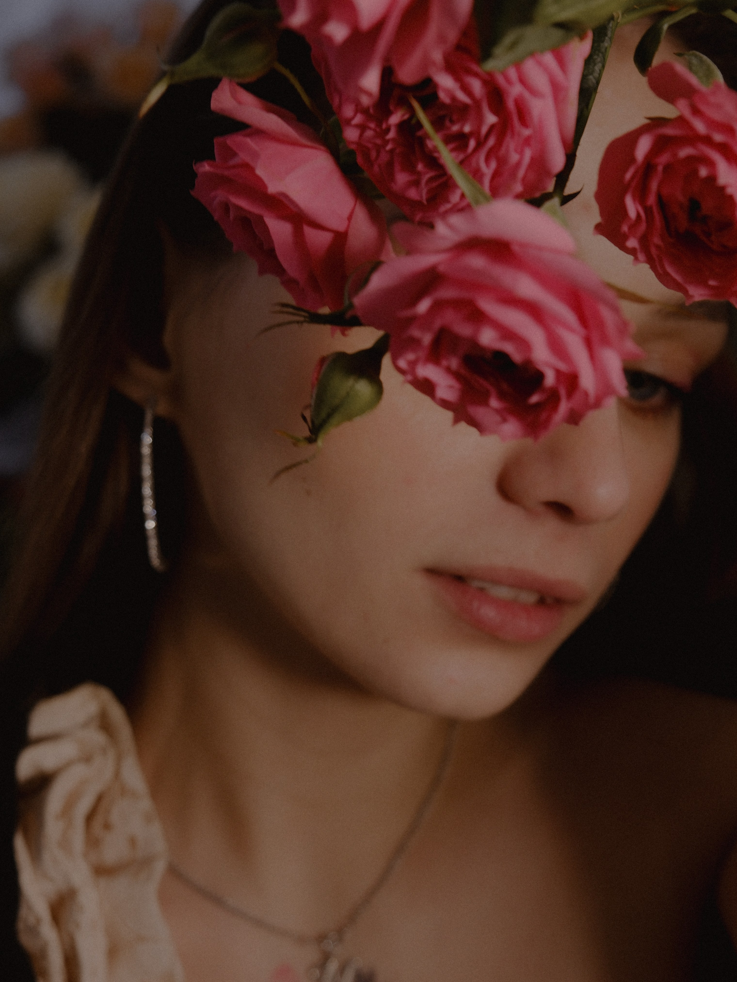 Ты теперь флорист! Ты теперь в холодильнике! А кругом-цветы. Портретно-жанровый фотограф в Екатеринбурге и Первоуральске