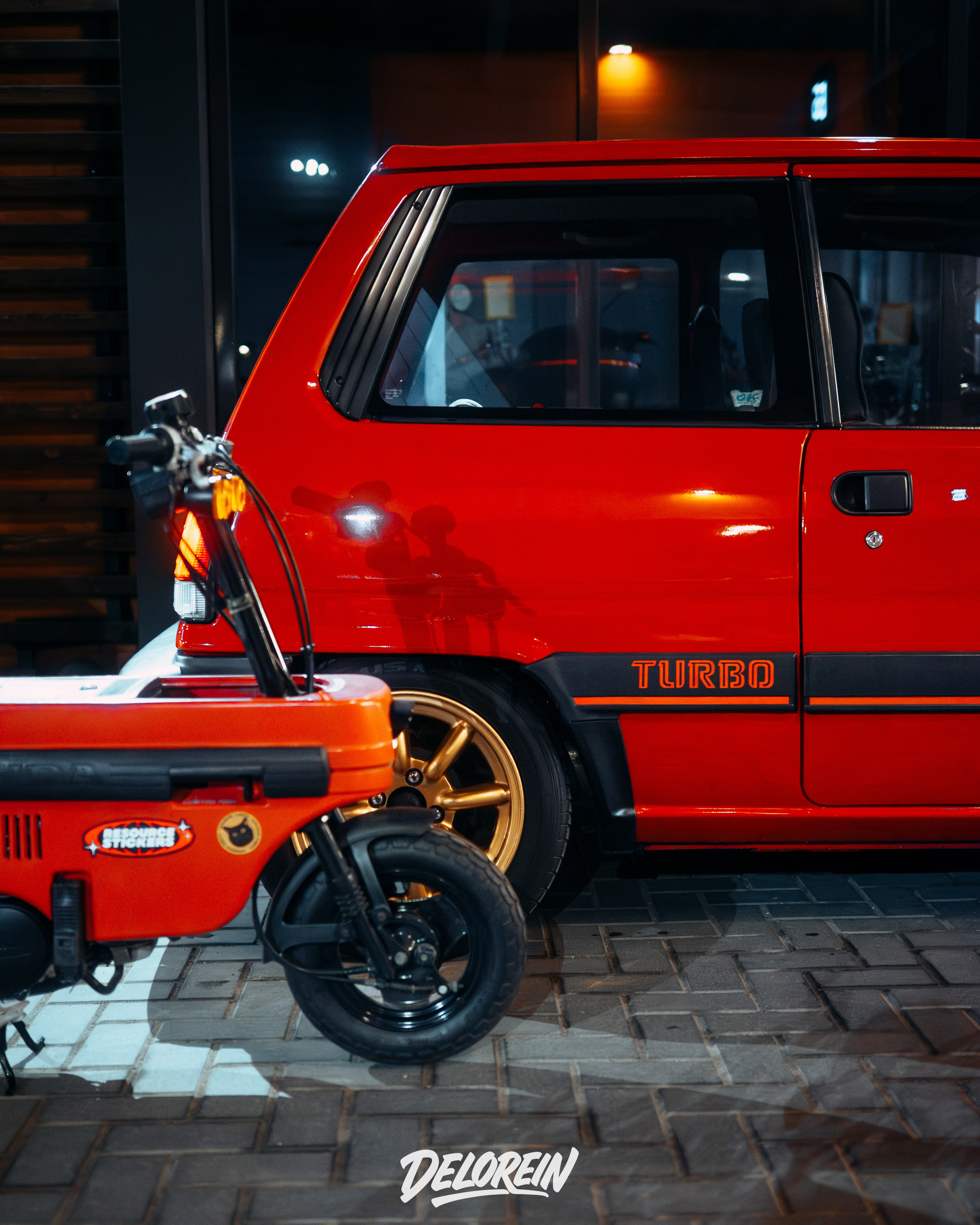 Honda City & Motocompo. DeLorein