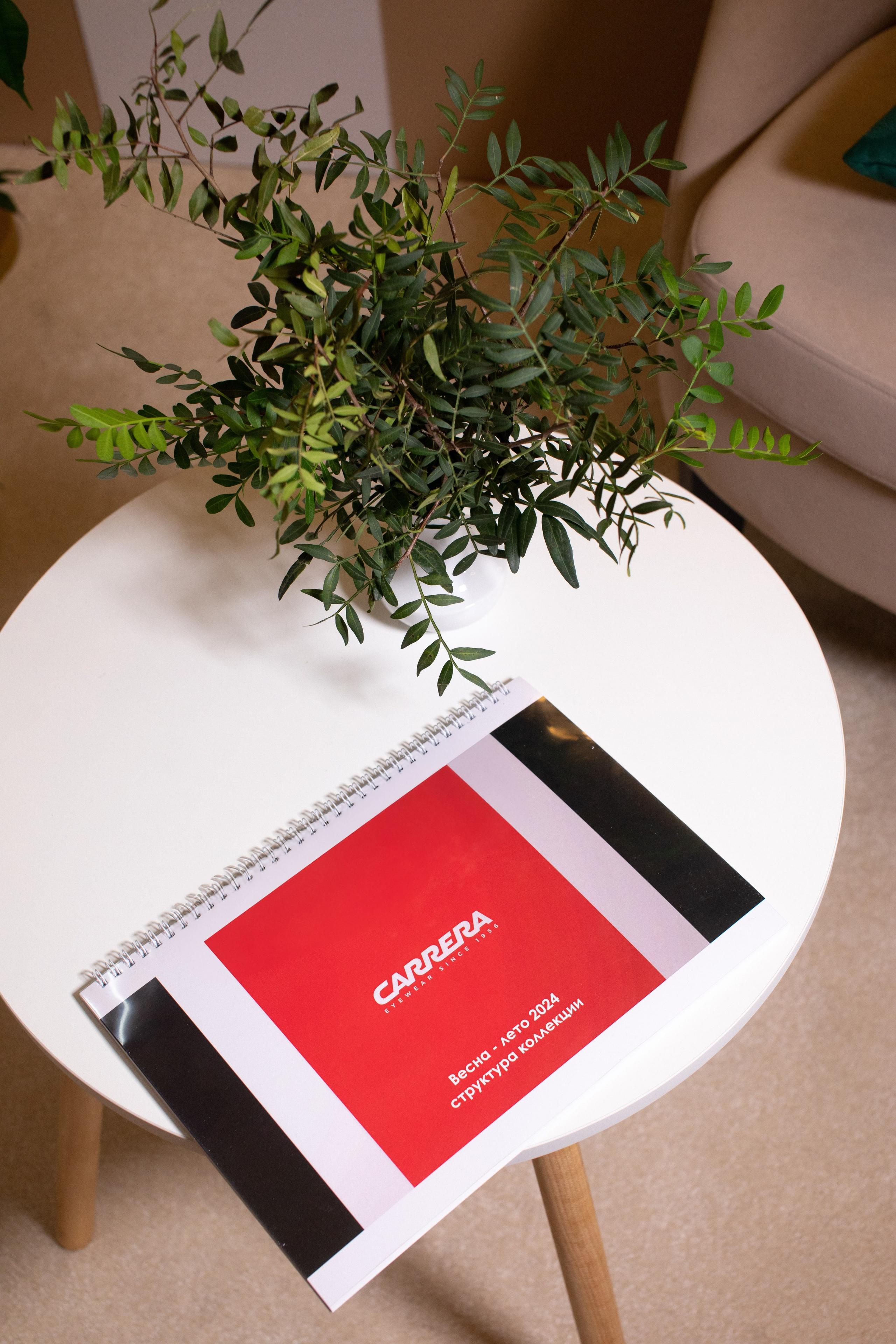 Safilo Group — Buying days in St. Petersburg. Двойняшки-фотографы Анна и Анастасия в Санкт-Петербурге