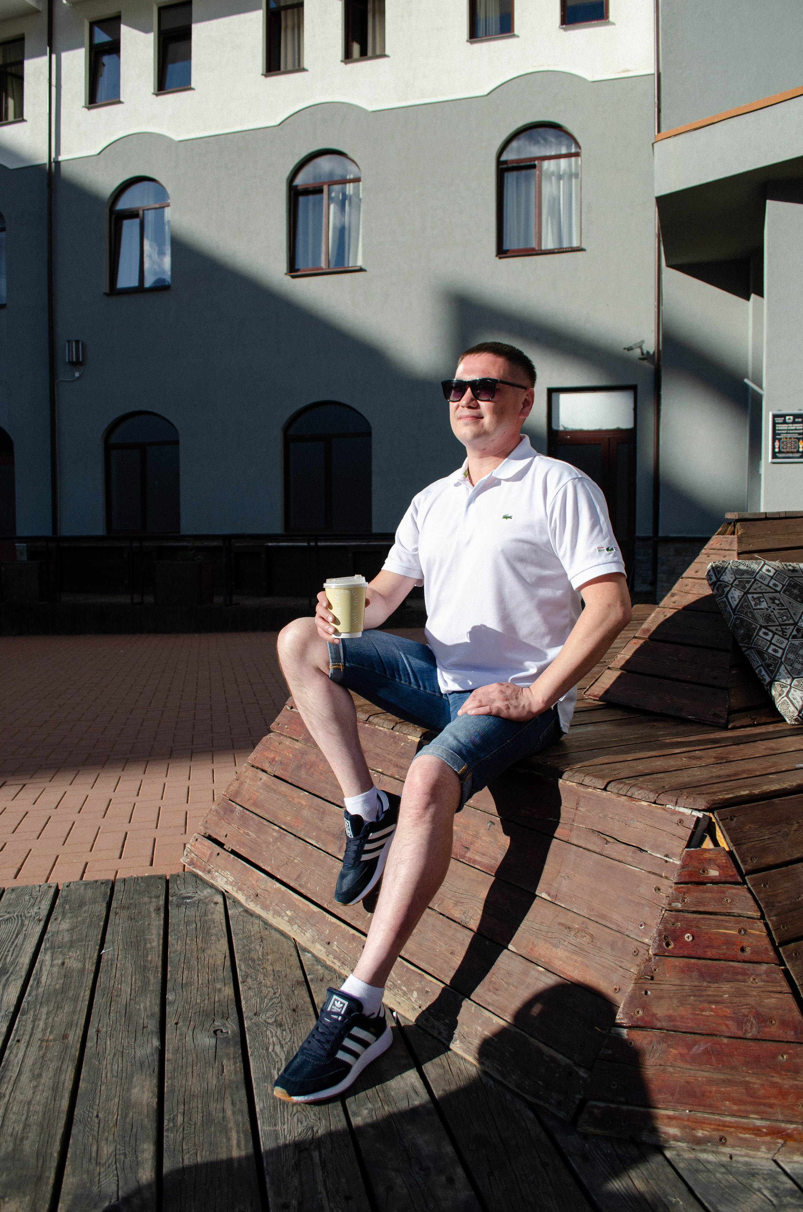 Папа и сын. Фотограф