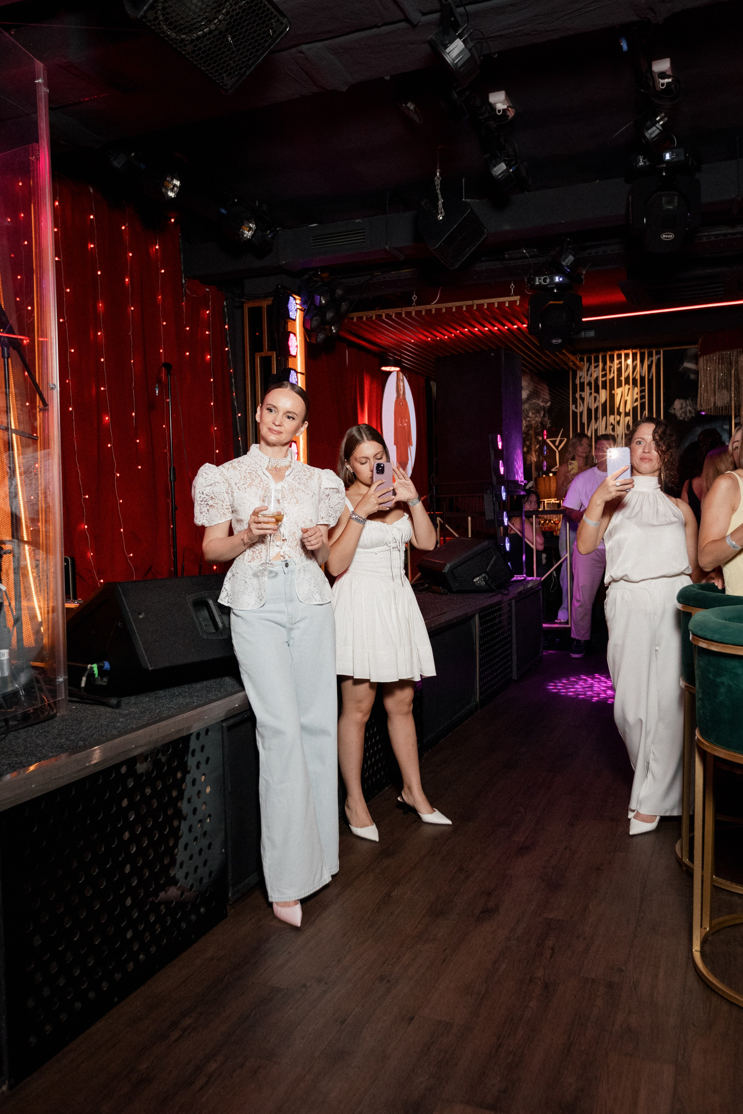 ELE AMU x PLUM — Показ новой коллекции брендов. СВОИ. ФОТООТЧЕТЫ-СОБЫТИЯ-МЕСТА