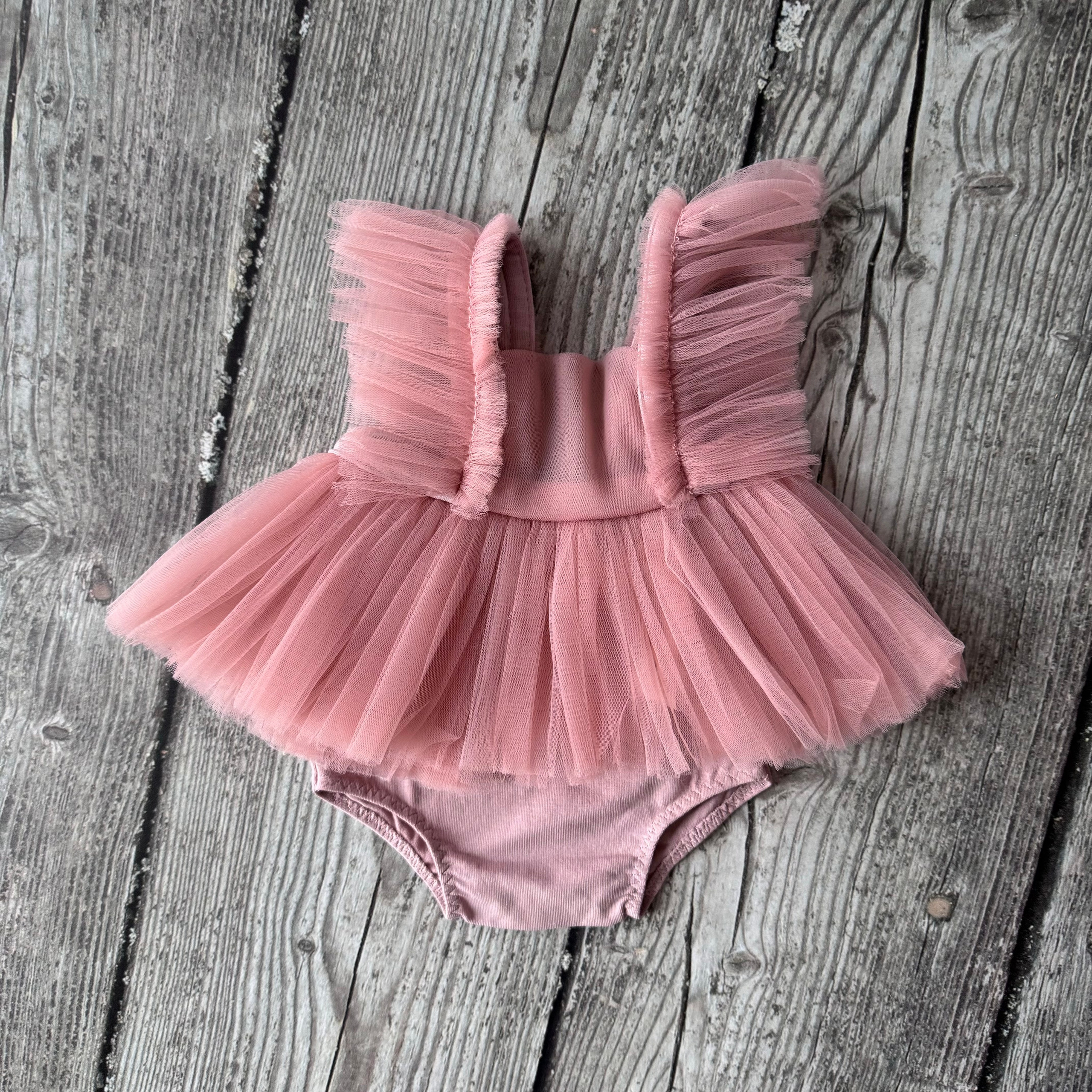 Костюмы и аксессуары для фотосессии новорожденных | Реквизит для съемки newborn в Москве. Фотосессия новорожденных в Москве и Московской области | Профессиональный фотограф newborn — Татьяна Иванова