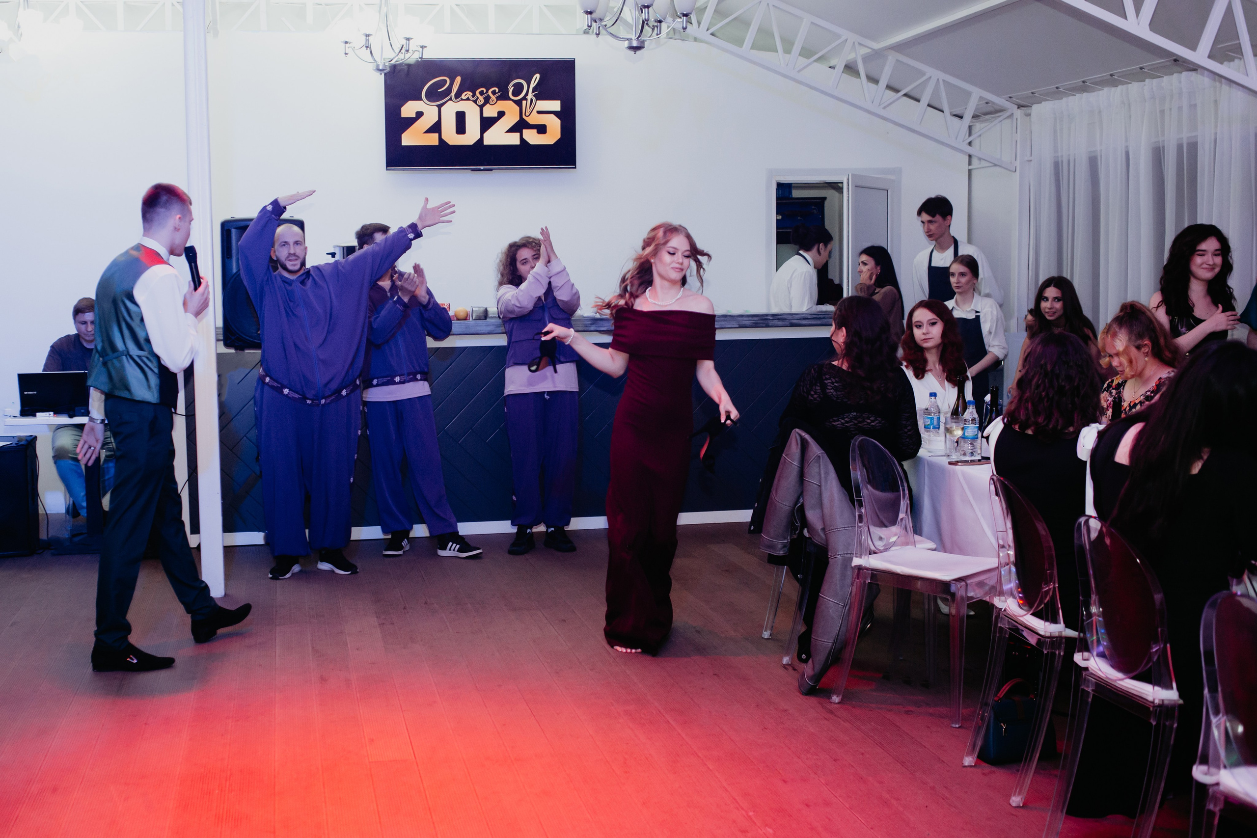 Выпускной 2025 (41 школа) 11 класс. Фотограф в Челябинске Ополихина Анна