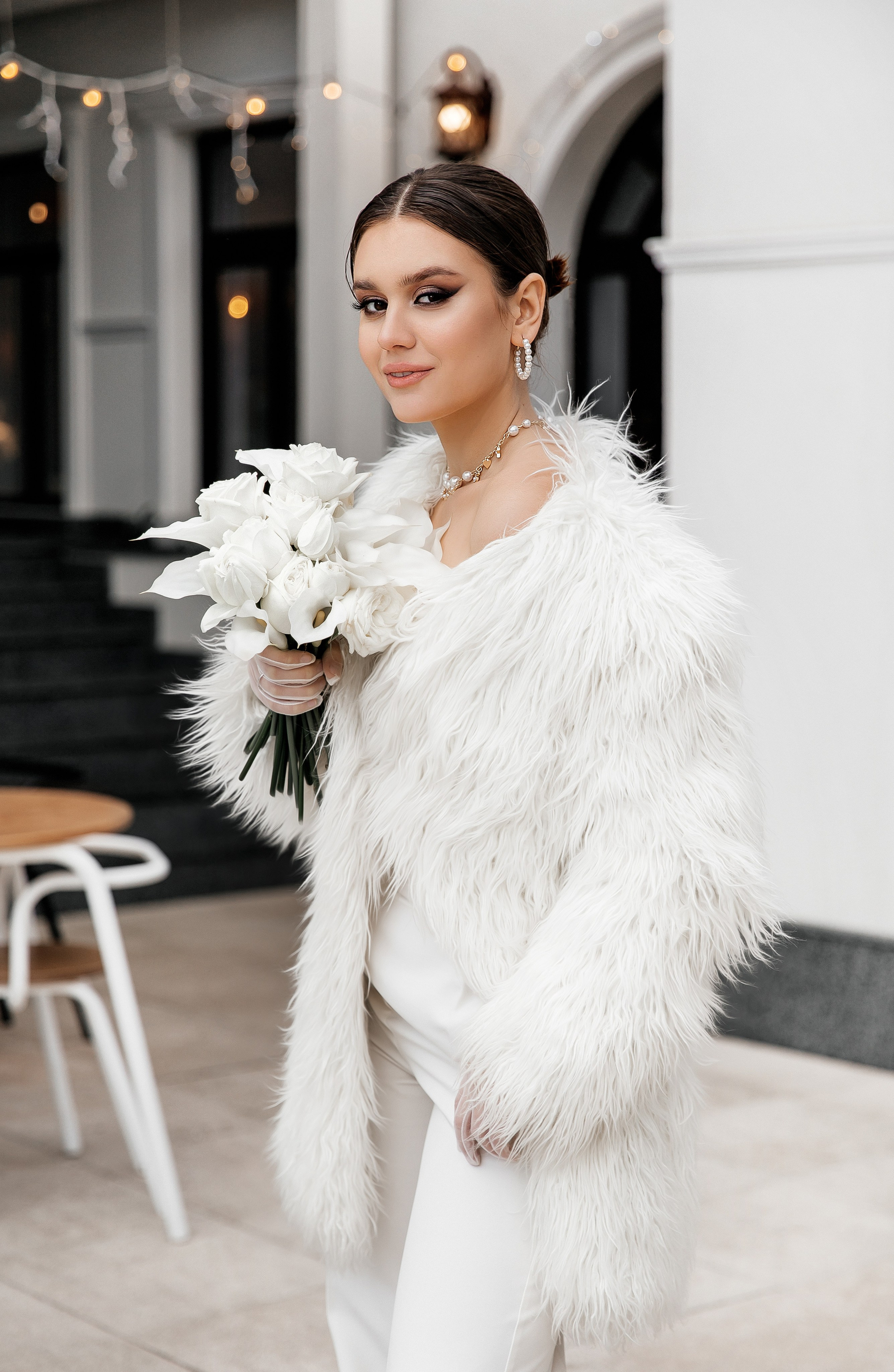 ANNA Stylish bride…