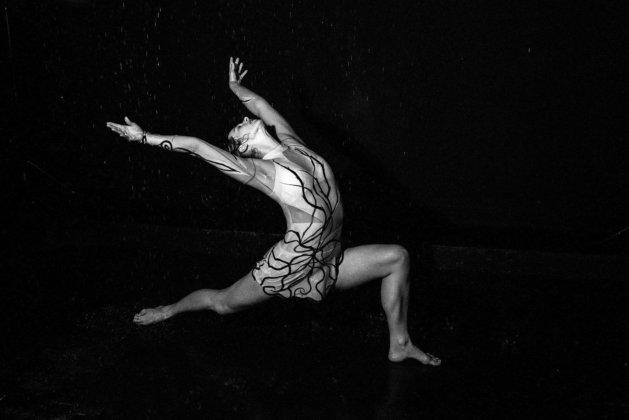 Девушка под дождем. Фотограф и дизайнер в Москве Екатерина Лобачева