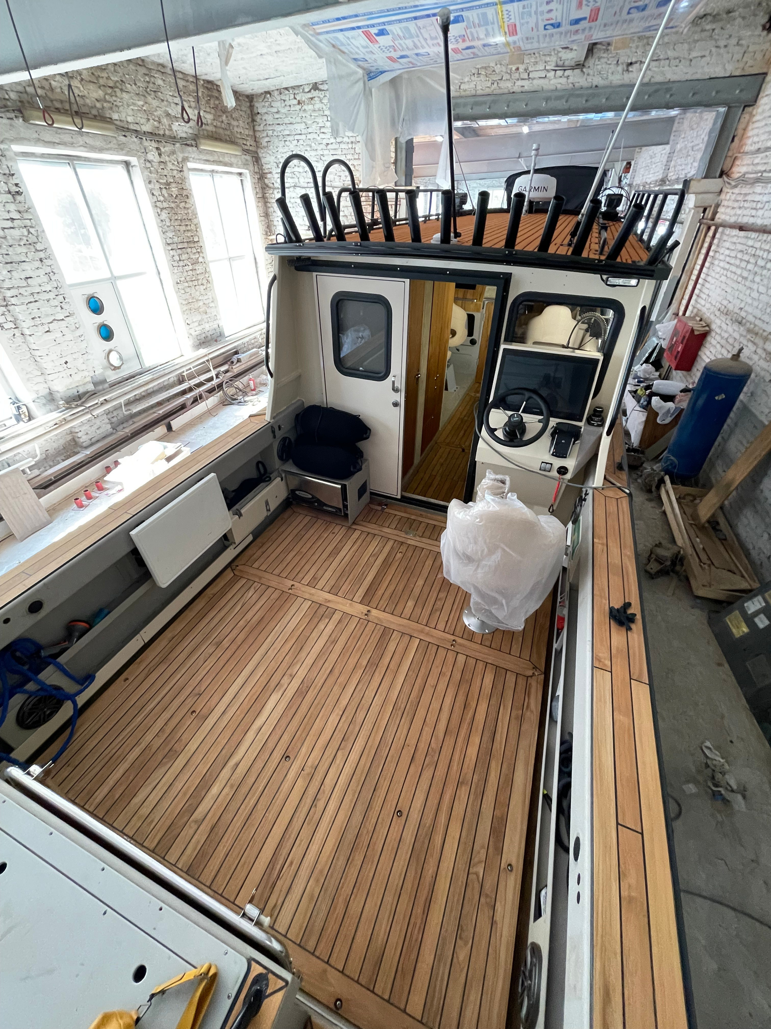 Дизайн персонализации Алюминиевого катера Weldcraft Cuddy King 300 OS. Design Yachts and Cars