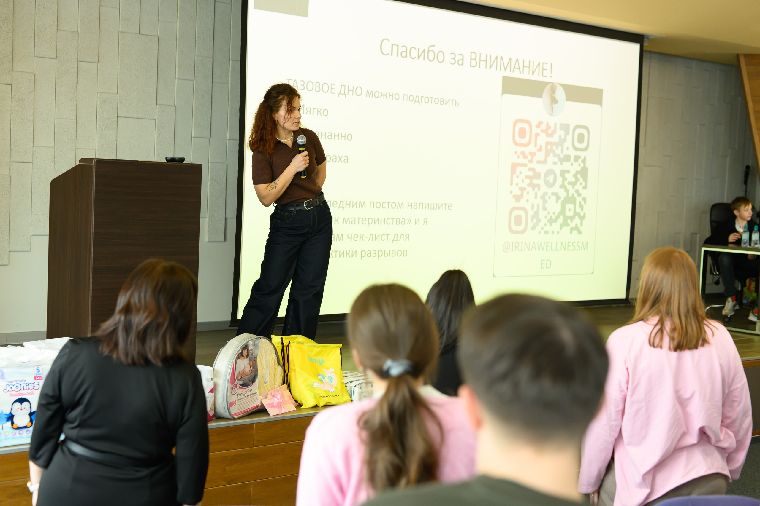 Фотоотчет праздника материнства февраль 2026 г. Профессиональный фотограф Елена Красилина г.Ярославль, г. Рыбинск