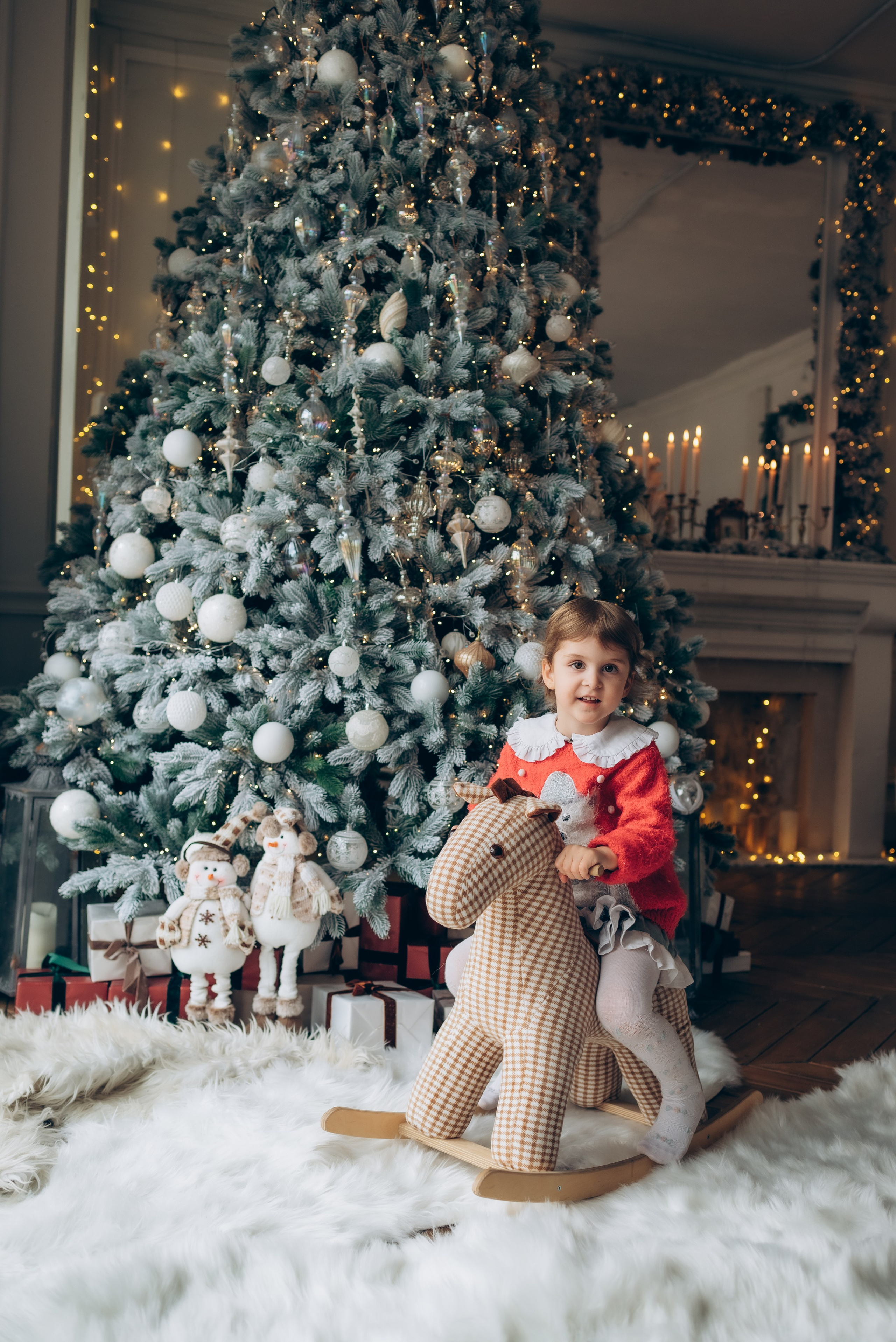 Новогодняя съемка Ксюша с дочками. Семейный фотограф в Тюмени Ксения Мязитова