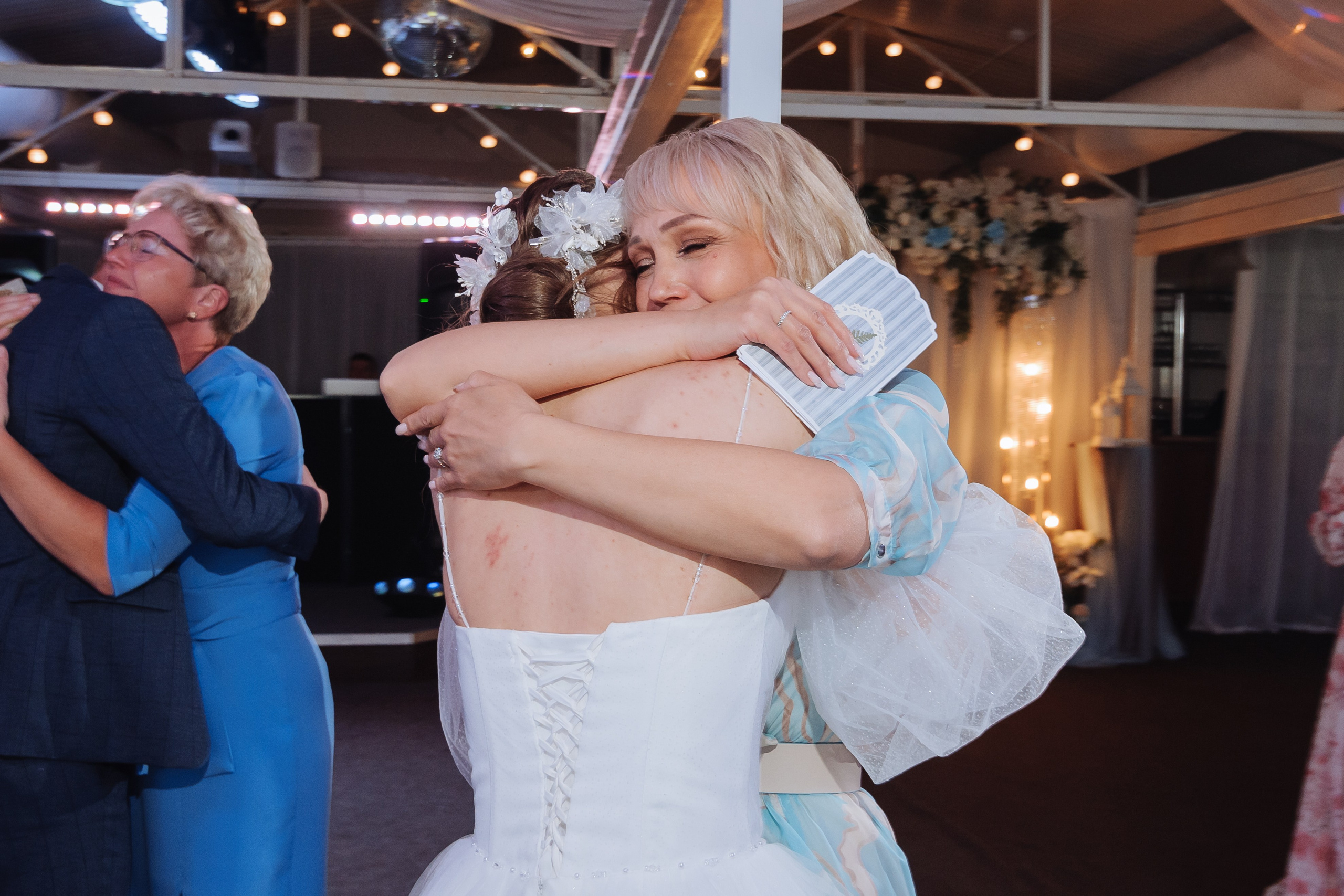 Свадебная съёмка для Ирины и Николая. Сборы в отеле. Свадебный и семейный фотограф г. Ярославль Савинская Анастасия