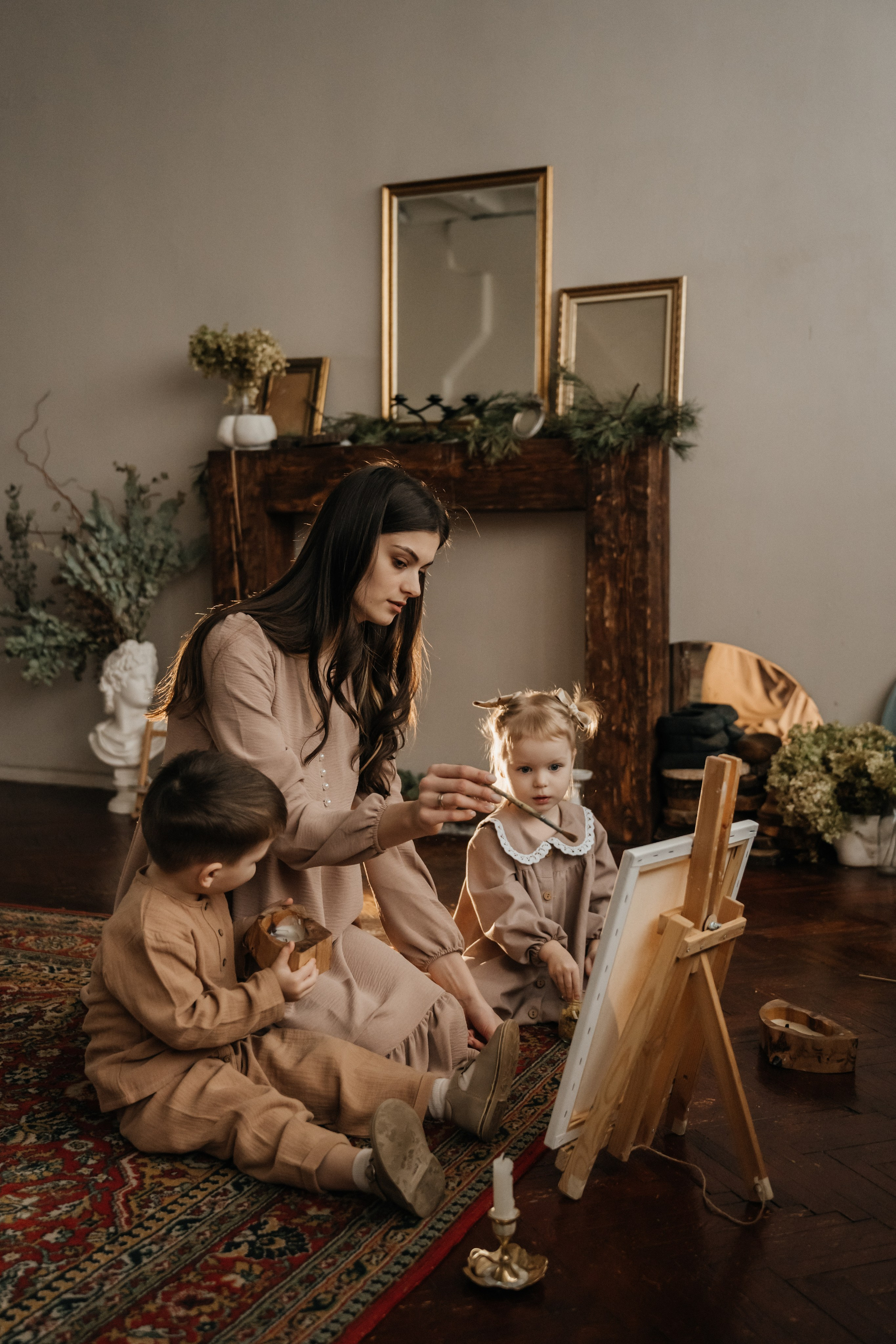 В мастерской. Ваш фотограф Вика Артемова