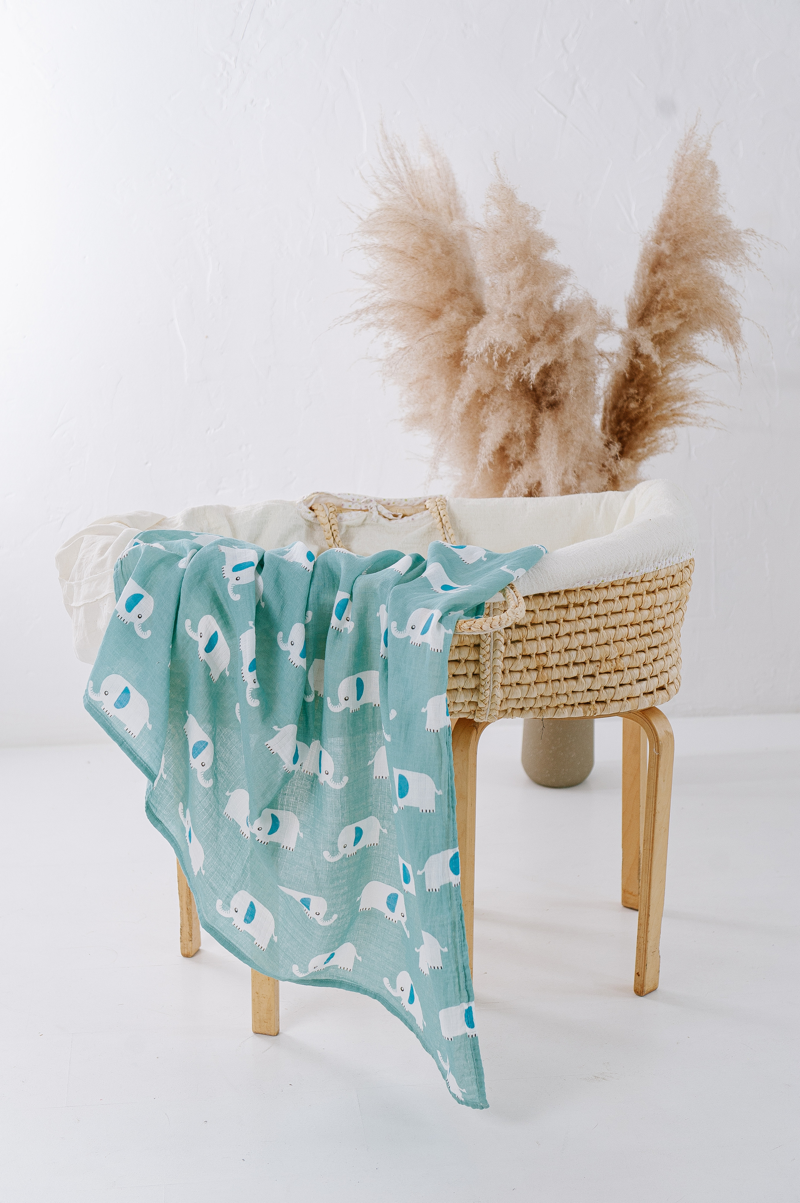 Детские пледы/пеленки/носочки. Ozon/wb