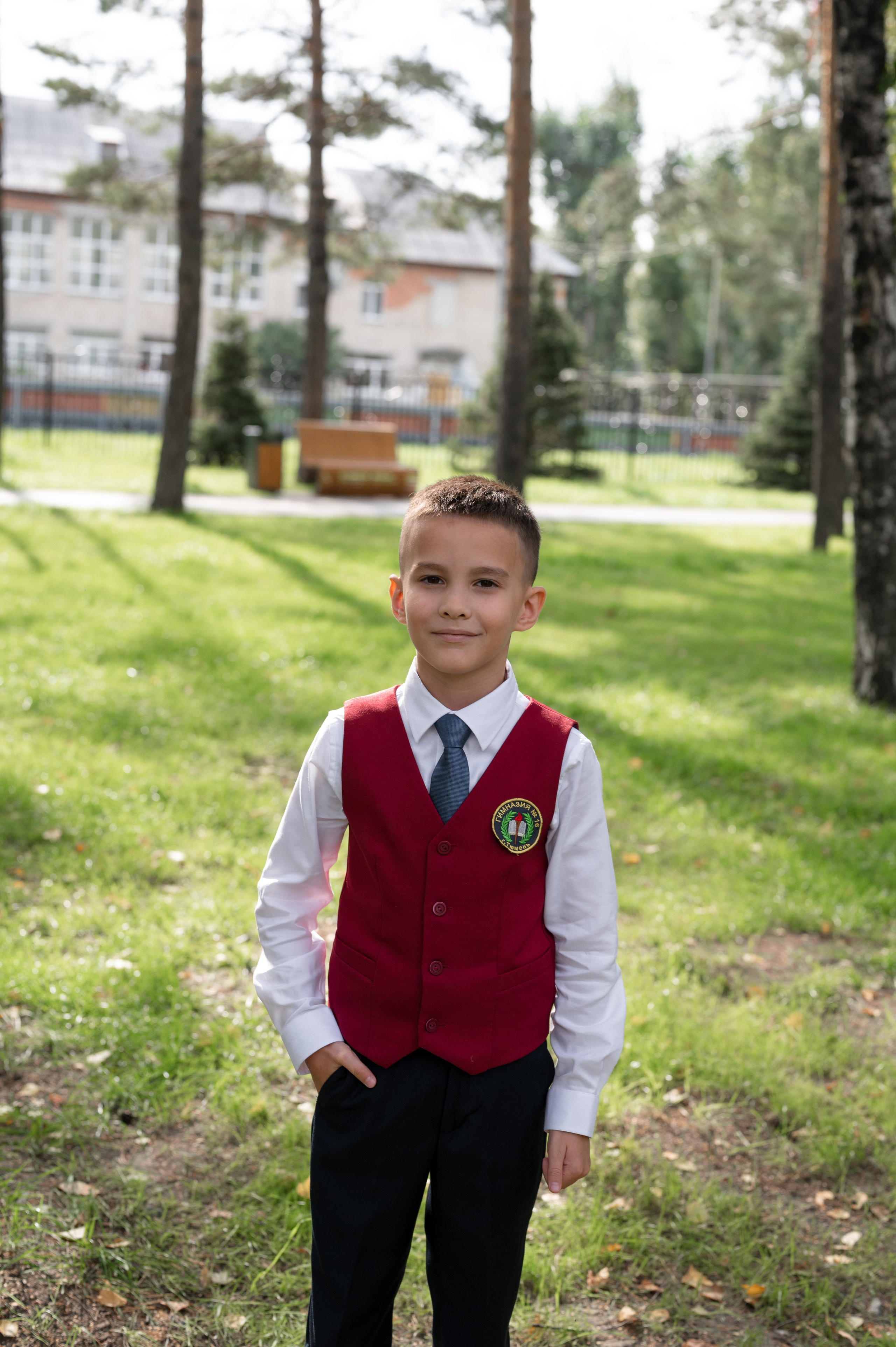 1 сентября 16 гимназия 2 класс (линейка + в классе+ на улице). Фотограф новорожденных, семейный детский в Тюмени Татьяна Морозова