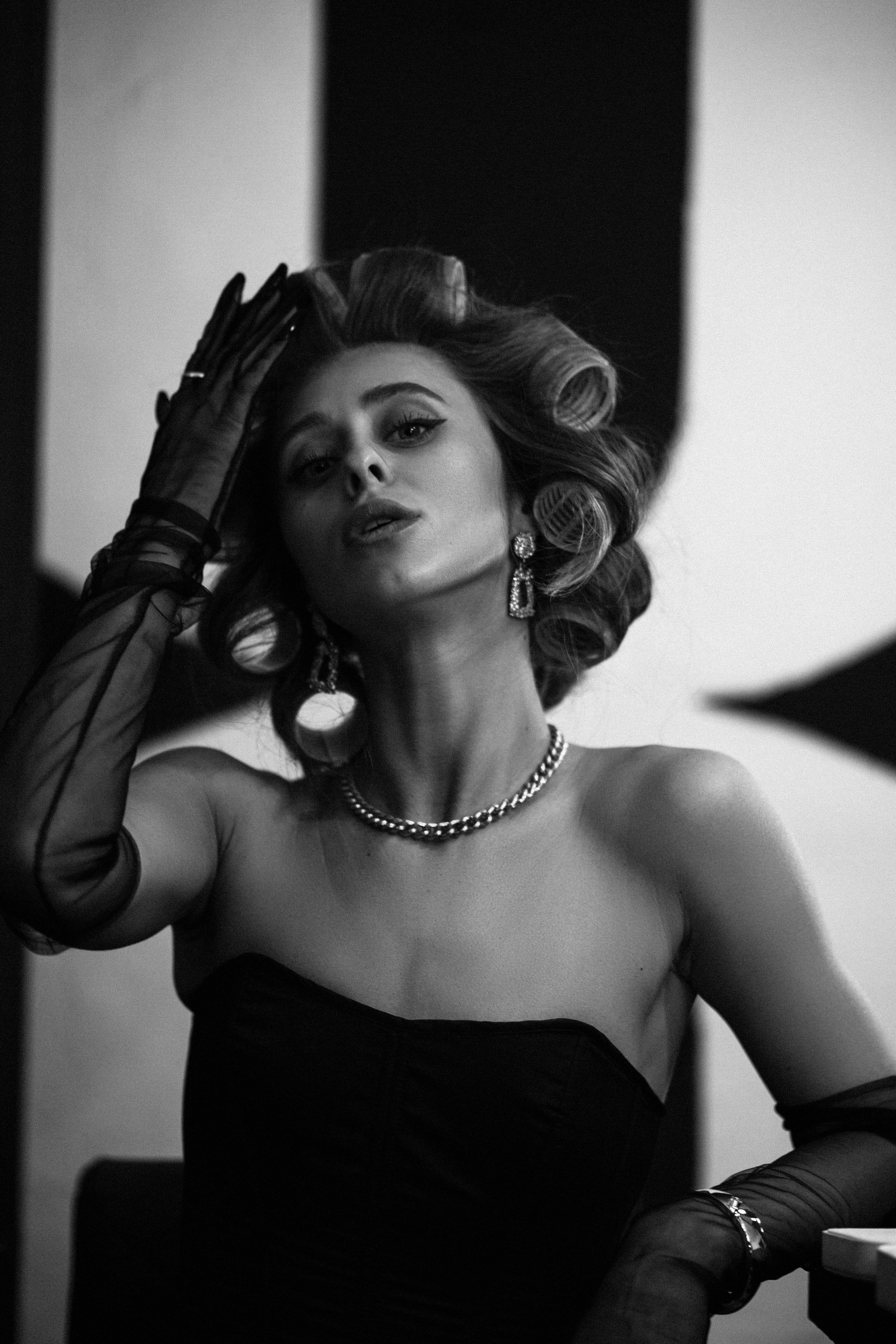 Александра. Главная