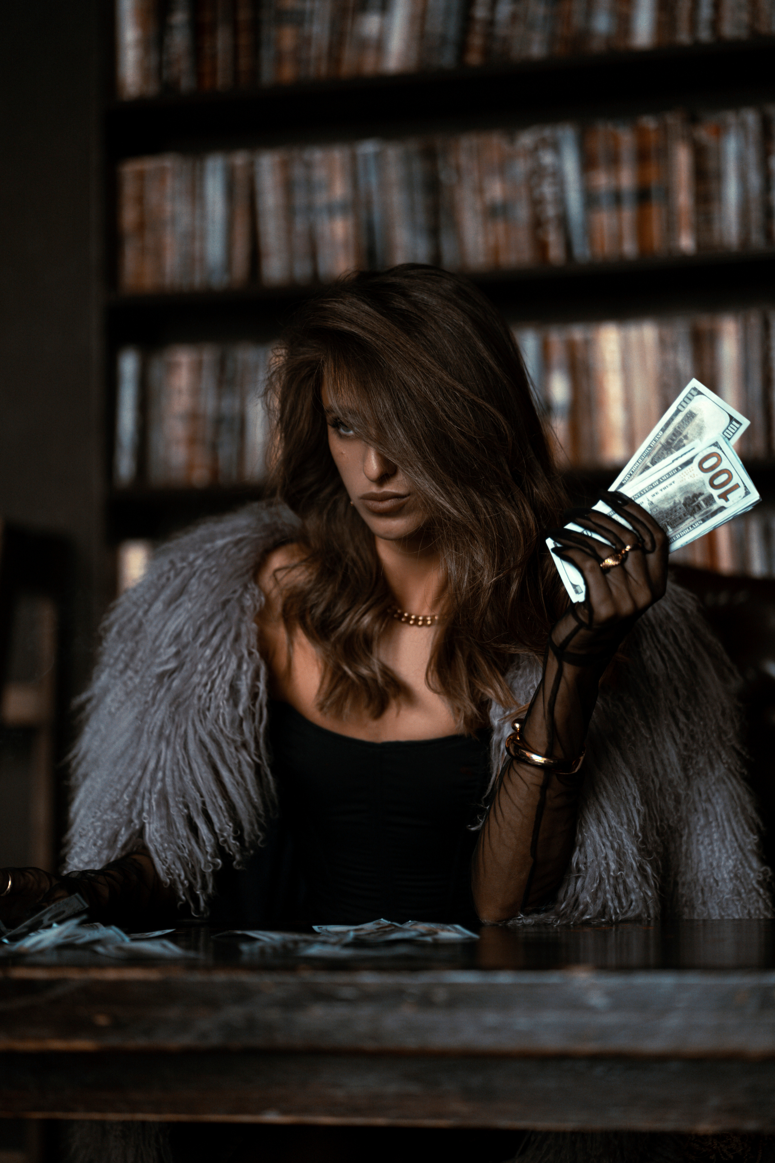 Александра. Главная