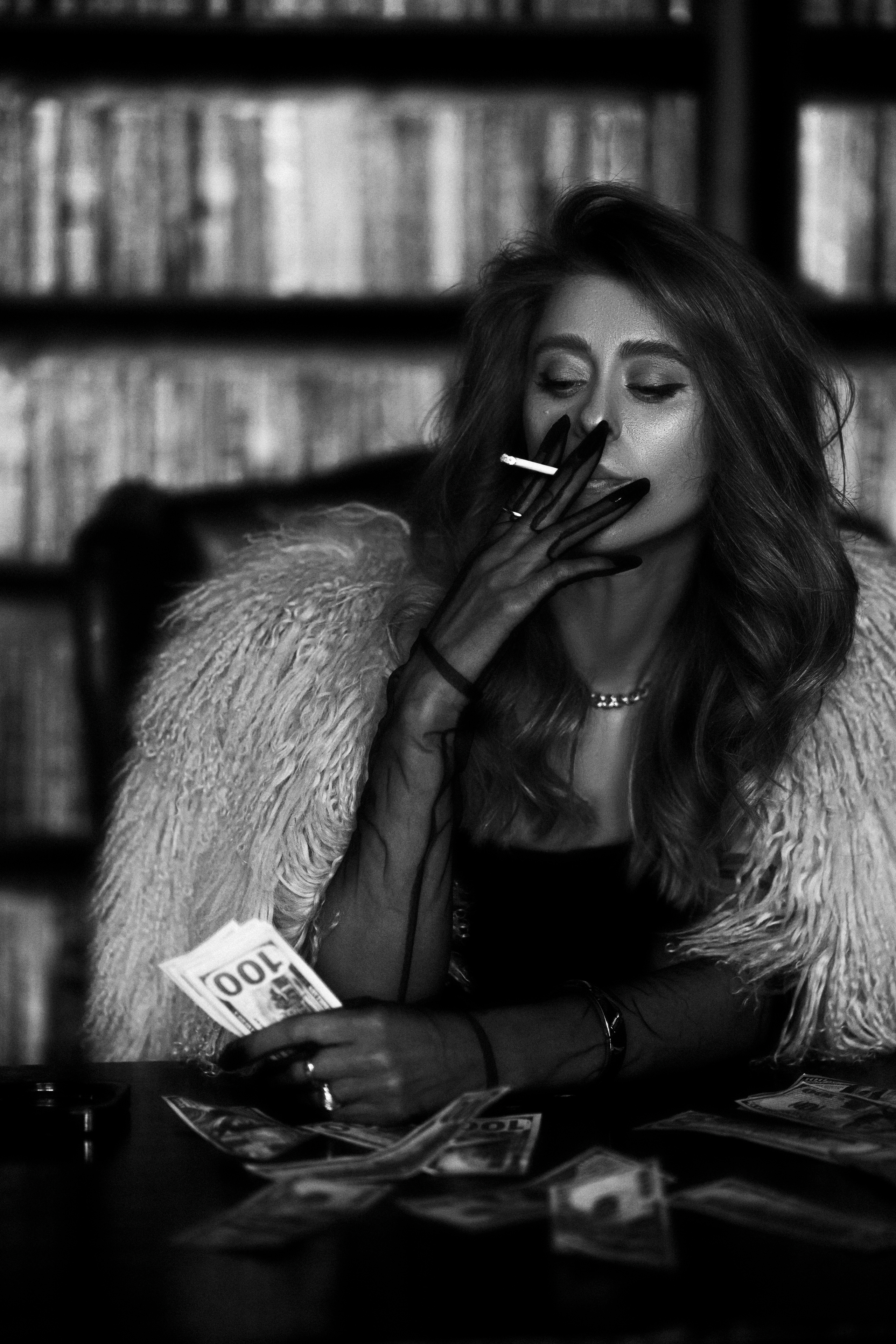 Александра. Главная