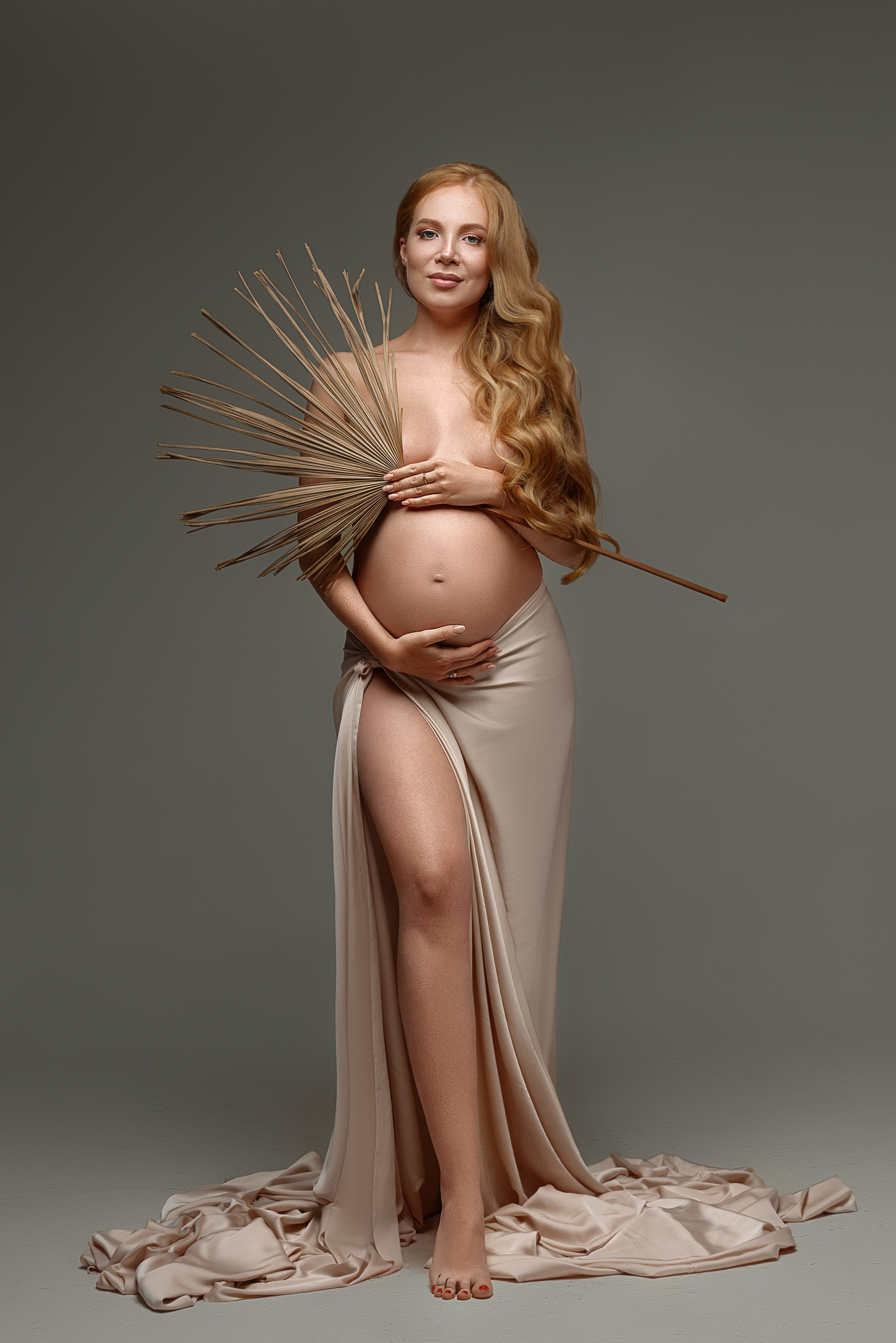 Стильная фотосессия беременности. Фотограф беременности и новорожденных в Рязани