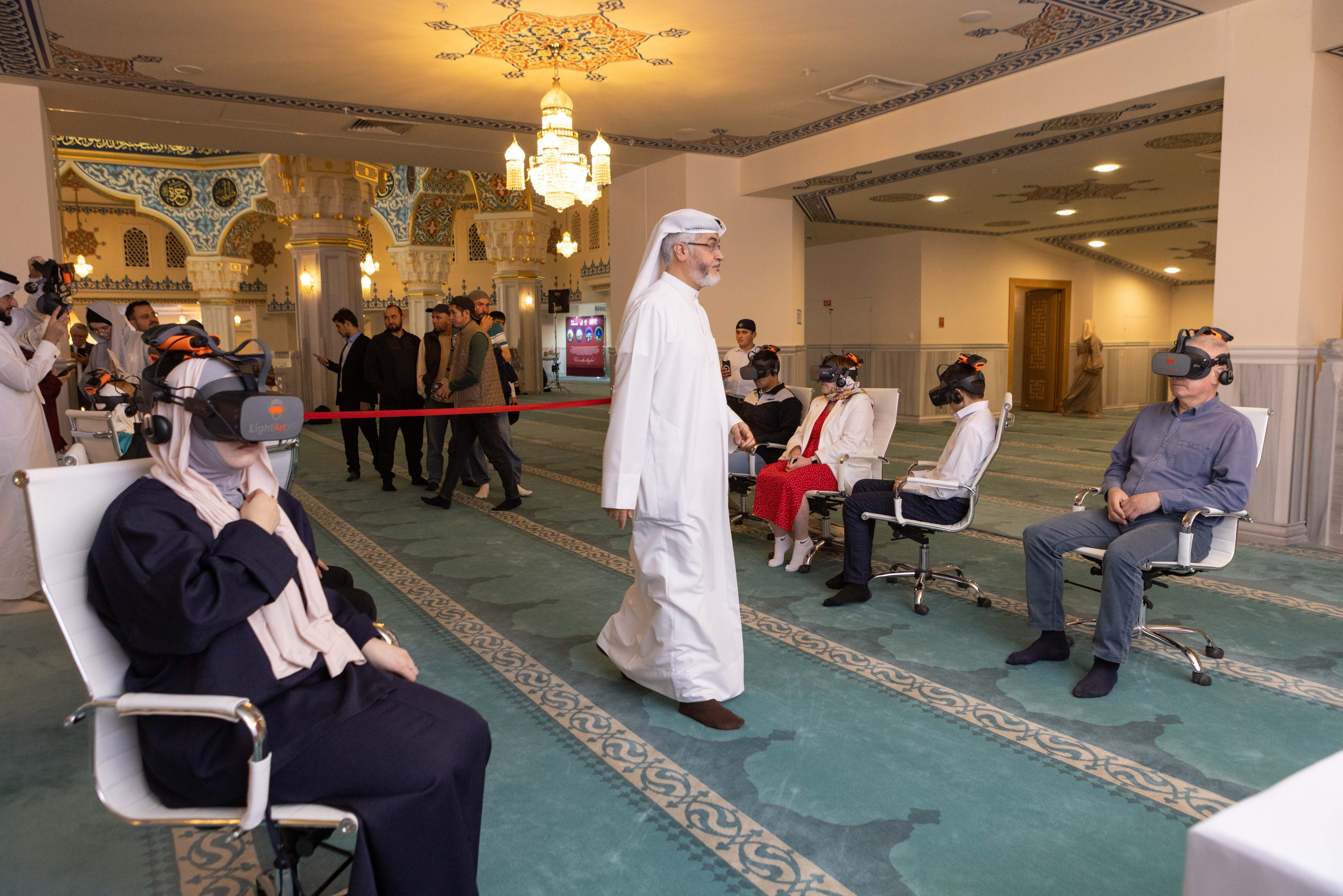 Открытие выставки Мир Корана. Рекламный, предметный, репортажный, семейный фотограф и художник в Москве