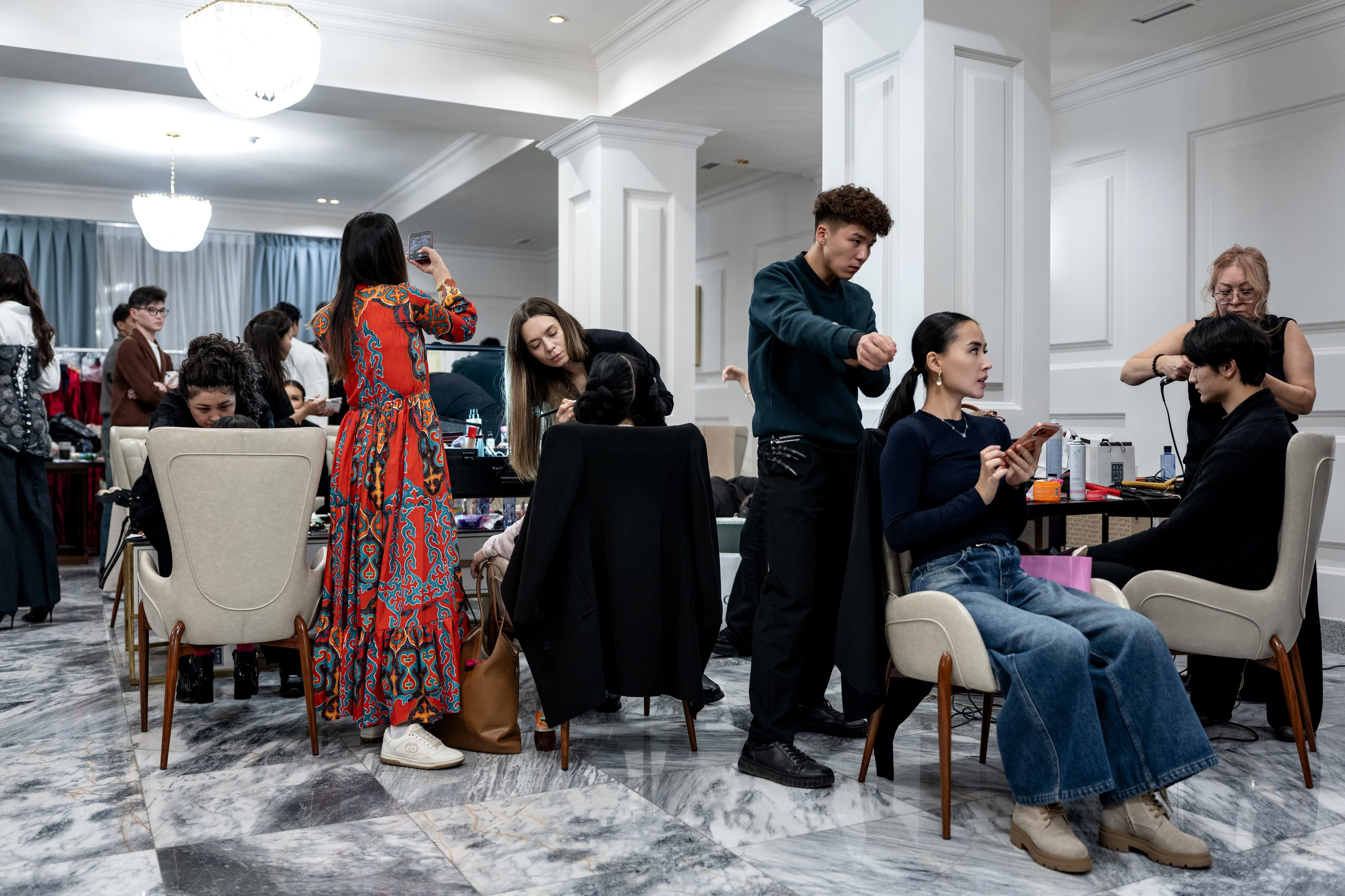 Backstage. Сайт Алматинского НЮ АРТ, будуар и фэшн фотографа Дениса Карпенко