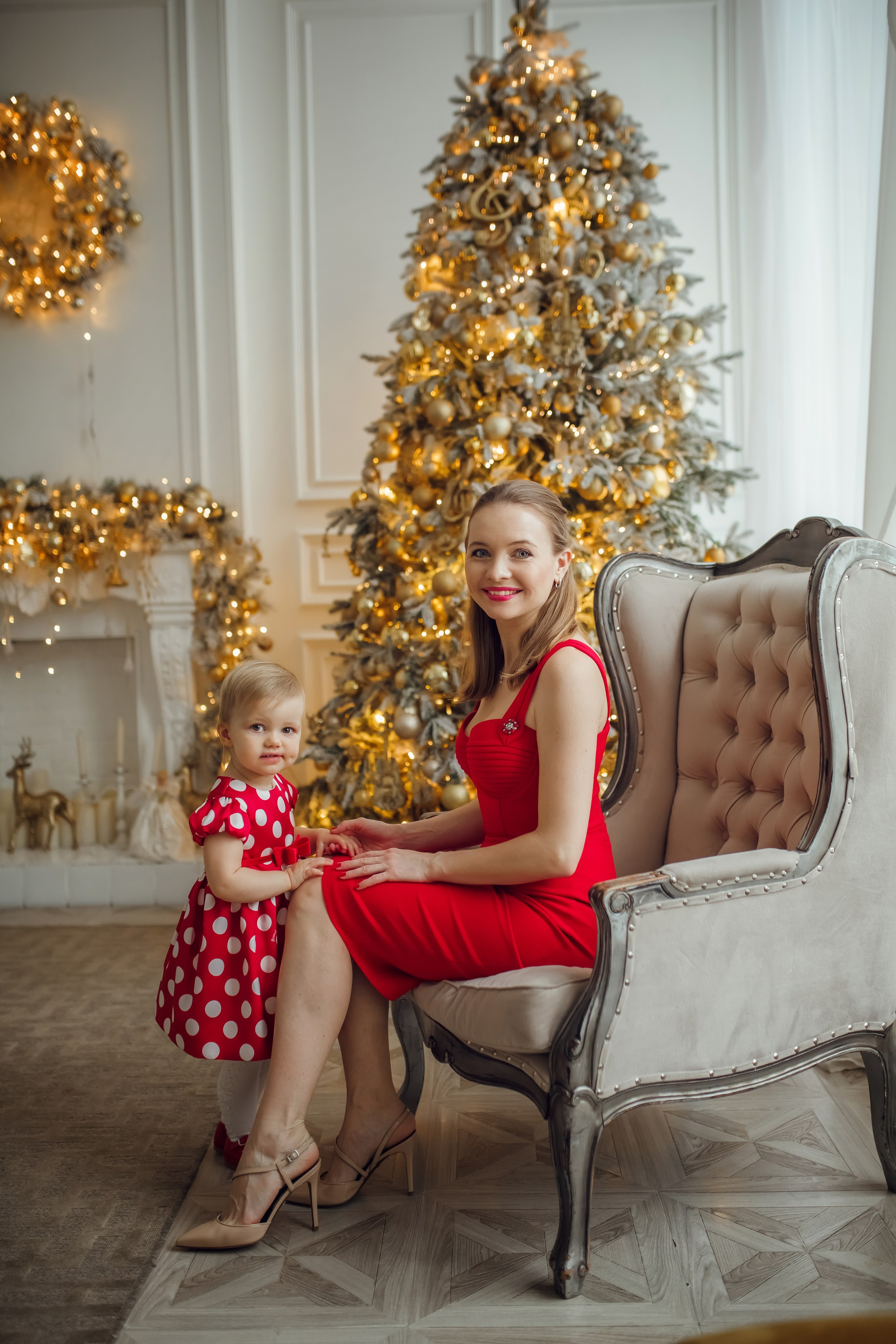 Машенька и Светлана. Фотограф на Крещение, семейный фотограф в Москве