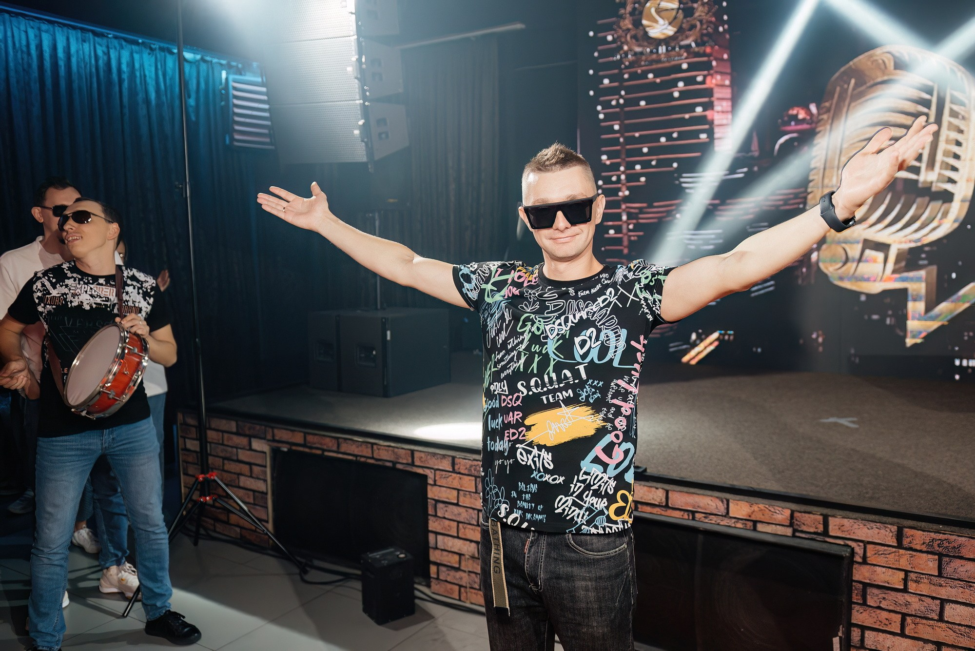 Караоке-проект «Голос большого города». Свадебный и репортажный фотограф Никита Сницарев в Барнауле