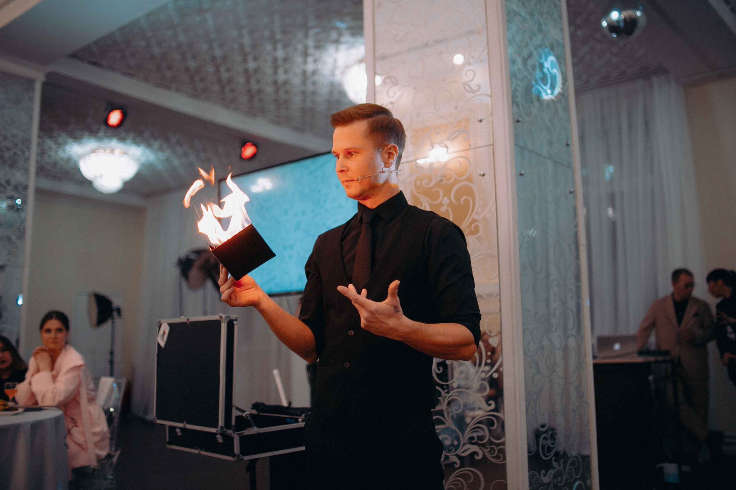 Загс + площадка. Ваш репортажный фотограф Артемий Антонов