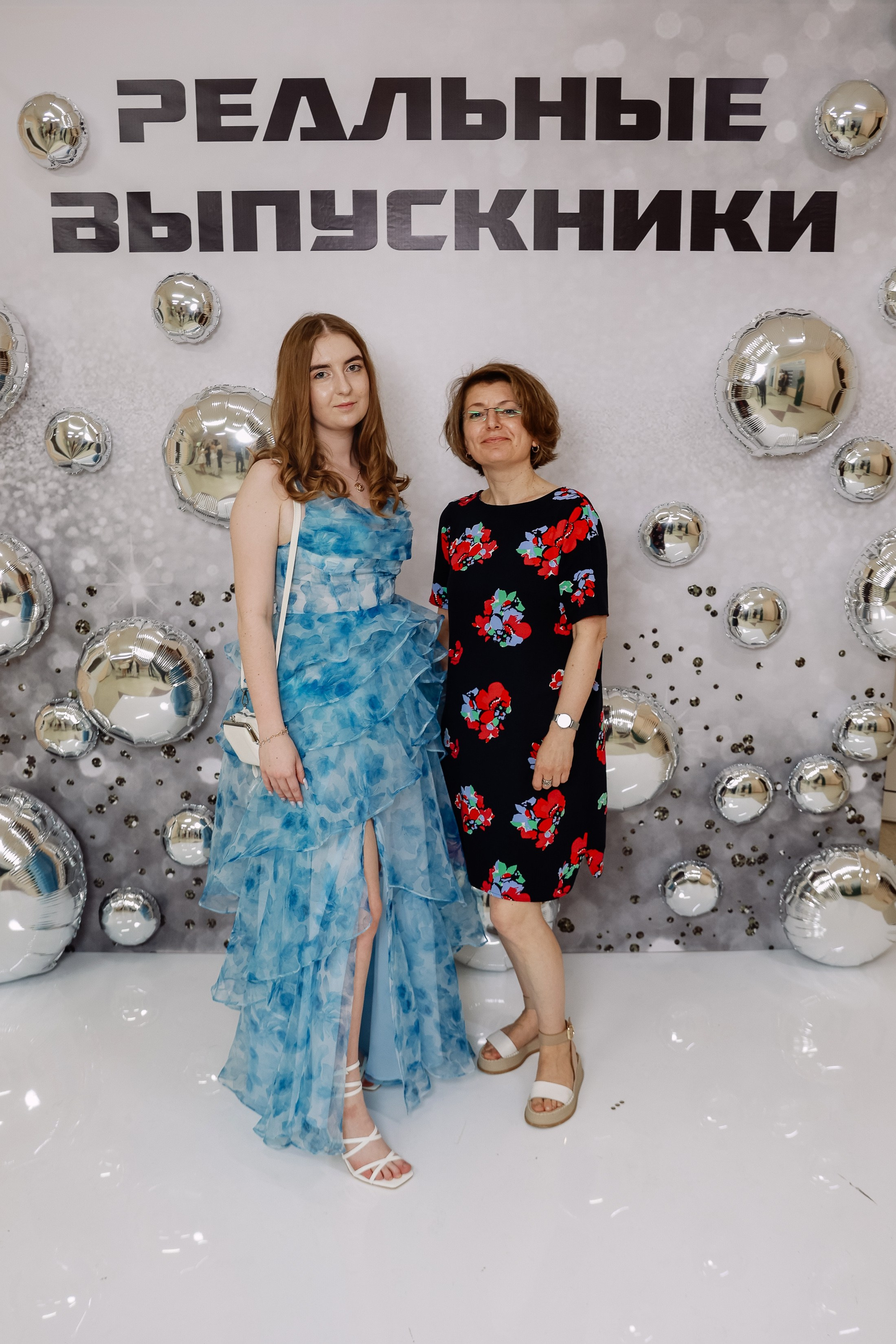 Выдача Аттестатов школа 210. Фотограф Юлия Мальцева
