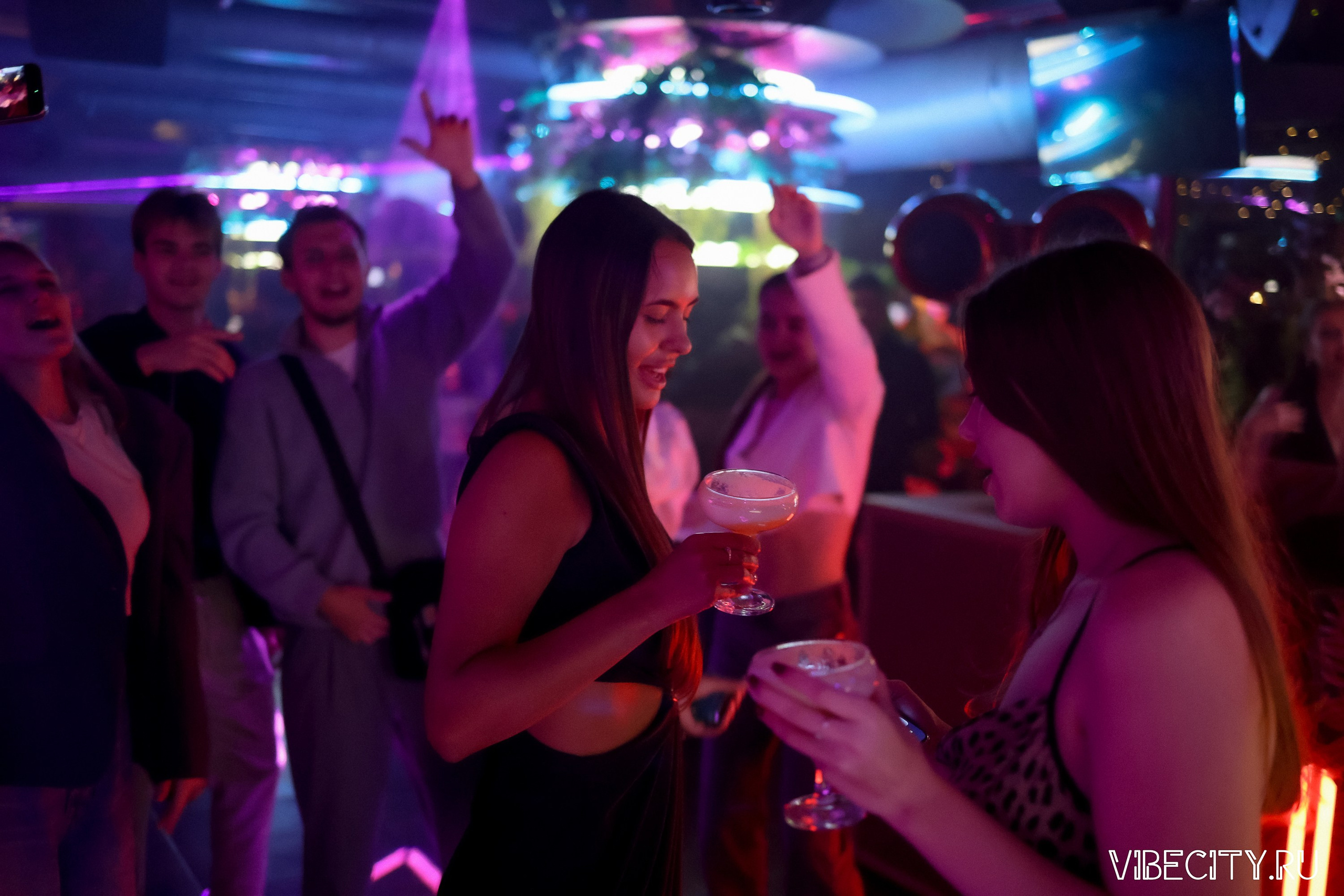 DOUBLE U. VIBECITY.RU Вайб Сити Ру Фоторепортажи Фотоотчеты Калининград